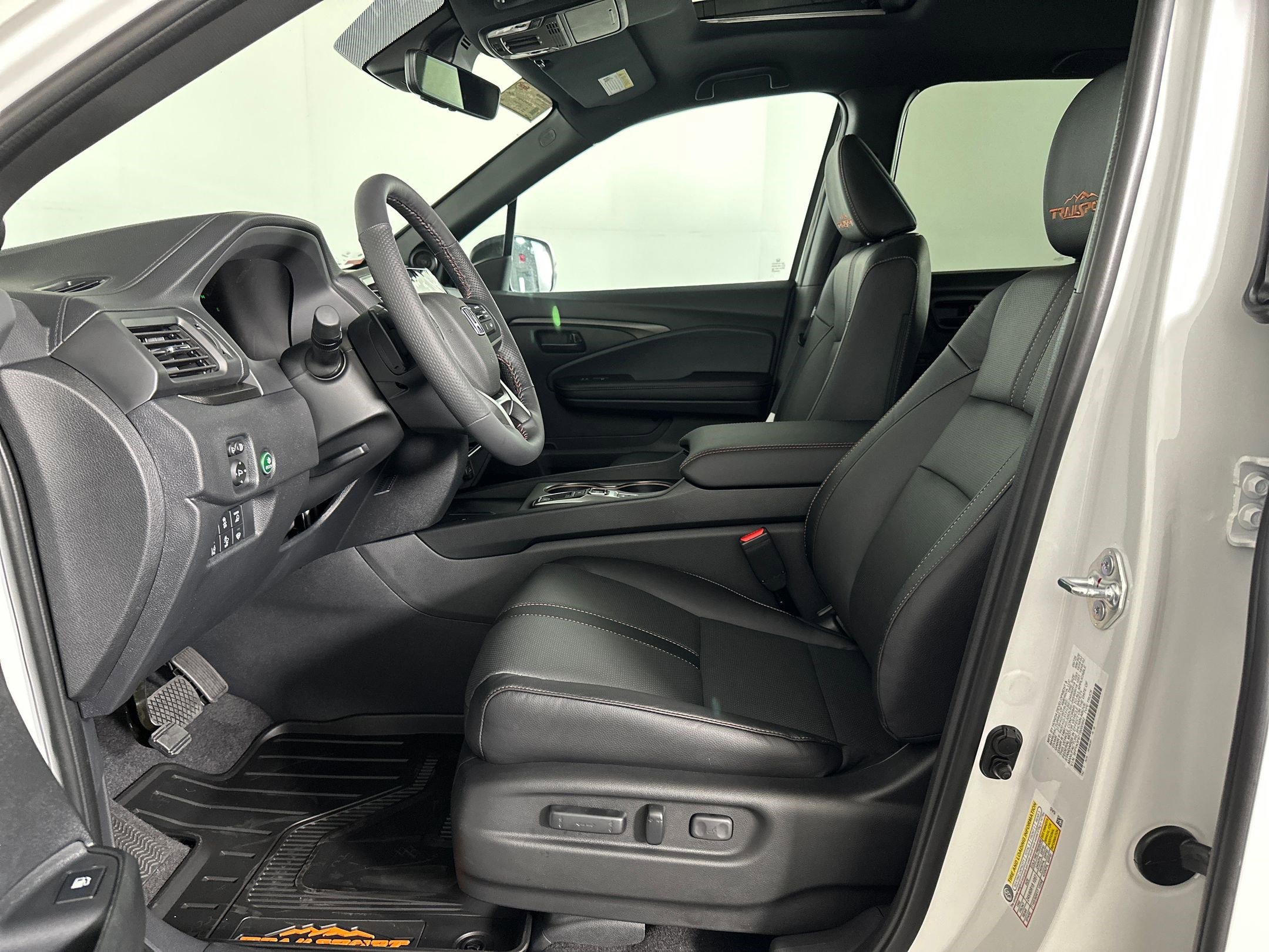 2026 Honda Ridgeline TrailSport photo 4