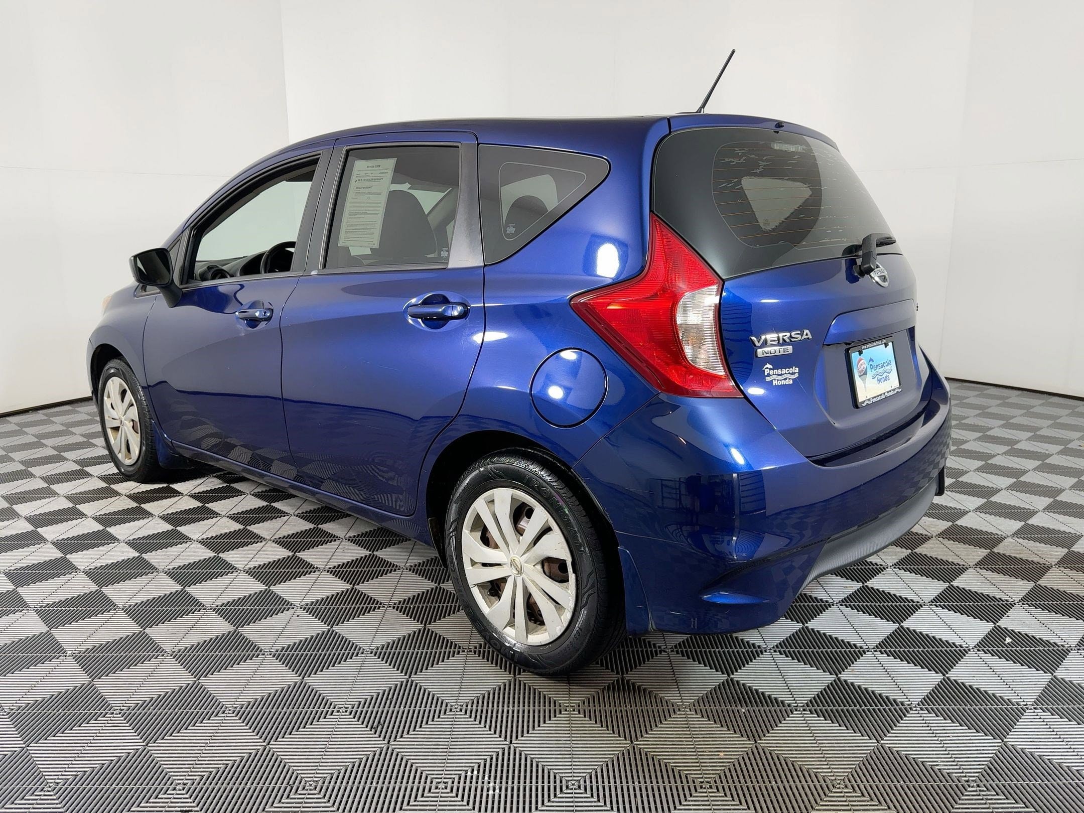Used 2018 Nissan Versa Note SV with VIN 3N1CE2CP7JL361770 for sale in Pensacola, FL