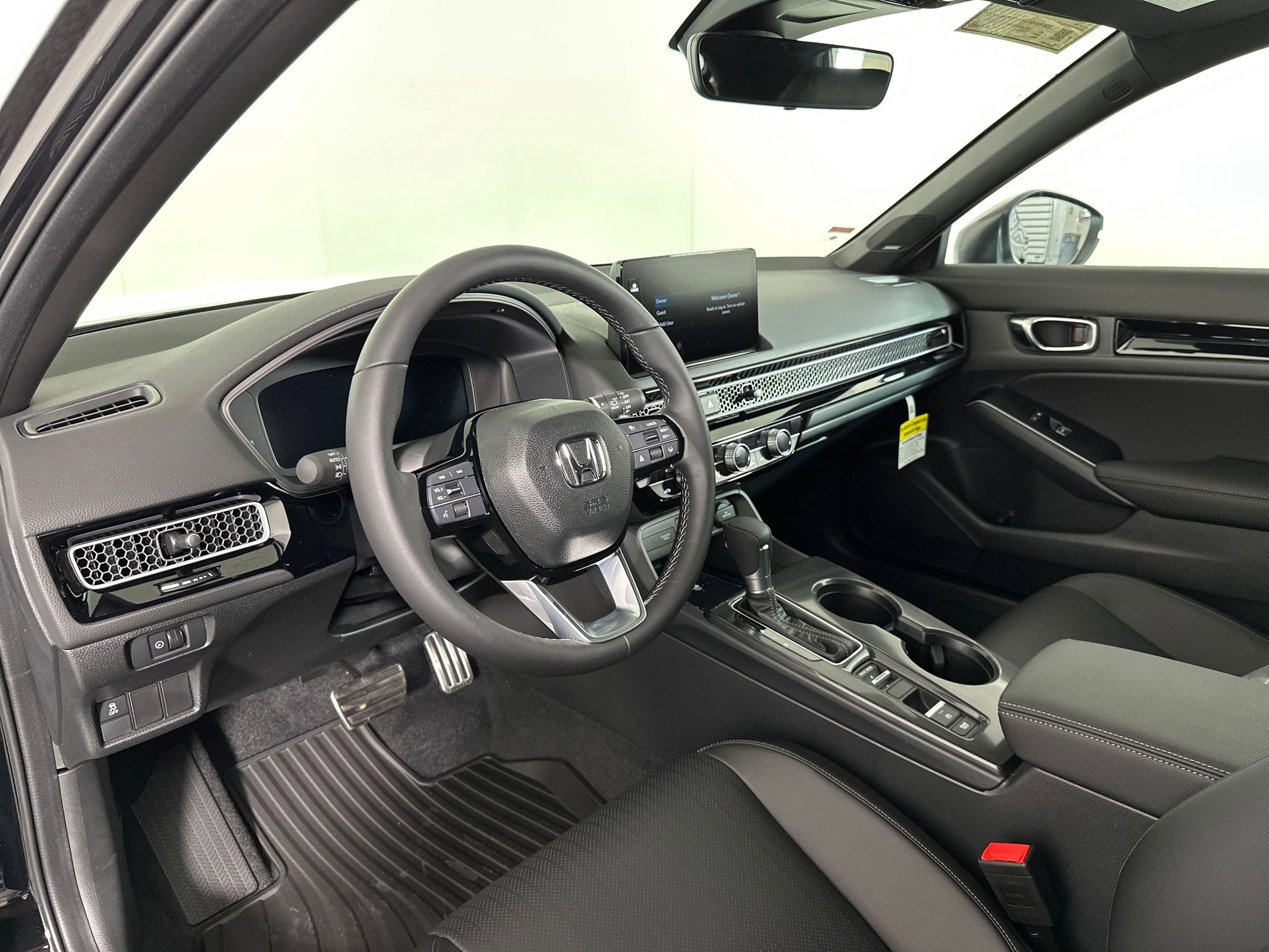 2026 Honda Civic Hybrid Sport Touring Hatchback photo 3