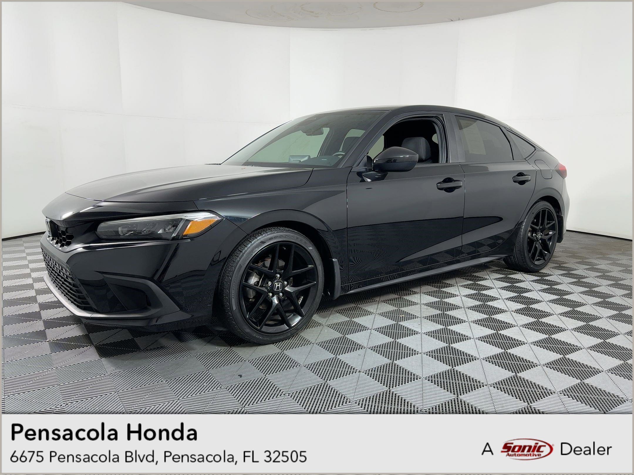 2023 Honda Civic Hatchback Sport's photo