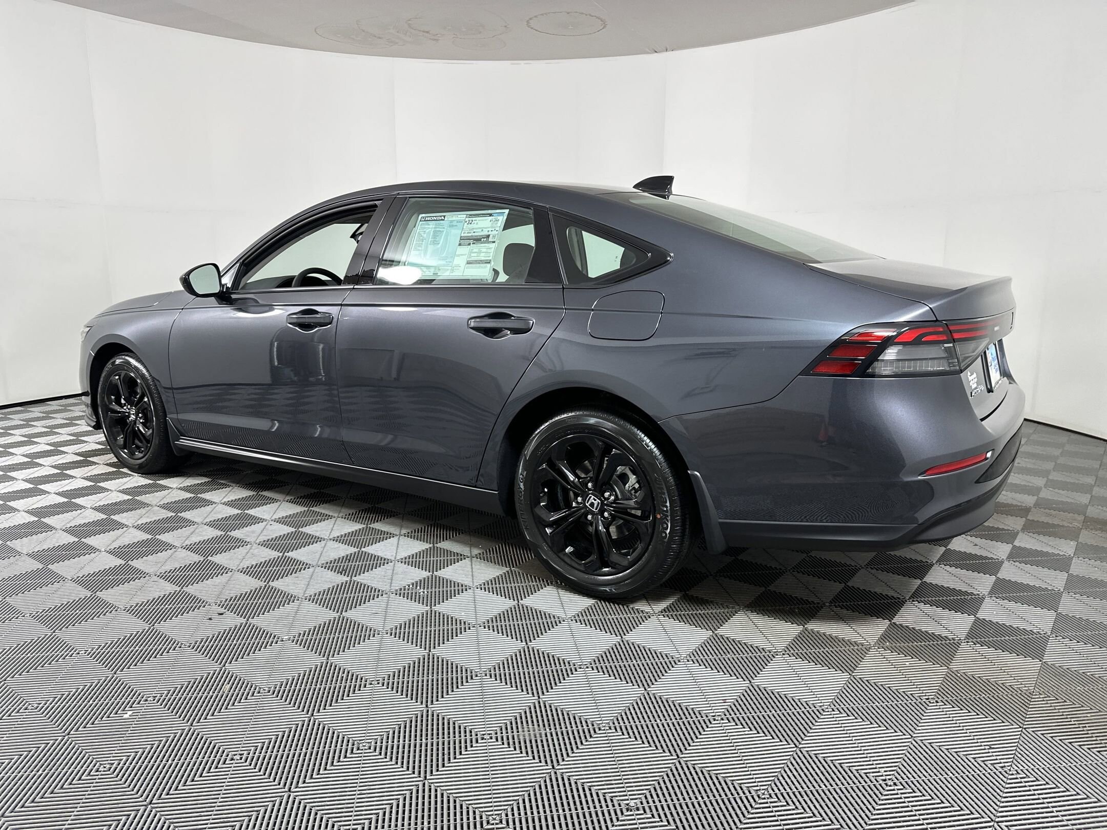 2025 Honda Accord SE photo 2
