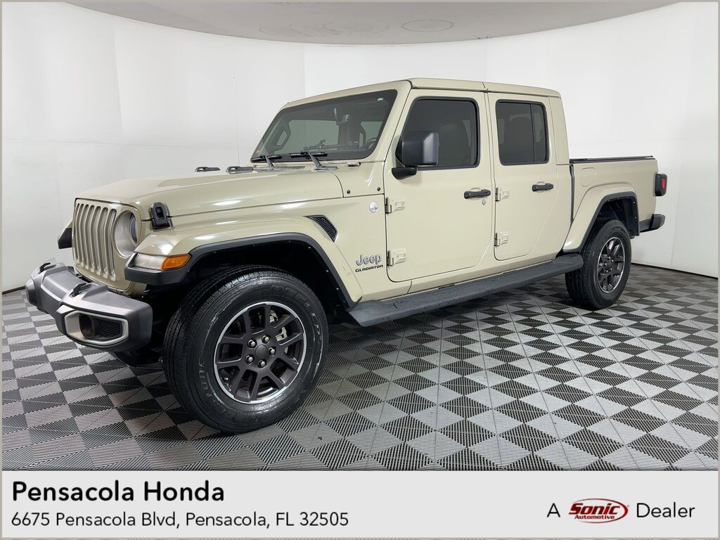 Used 2022 Jeep Gladiator Overland Truck Crew Cab