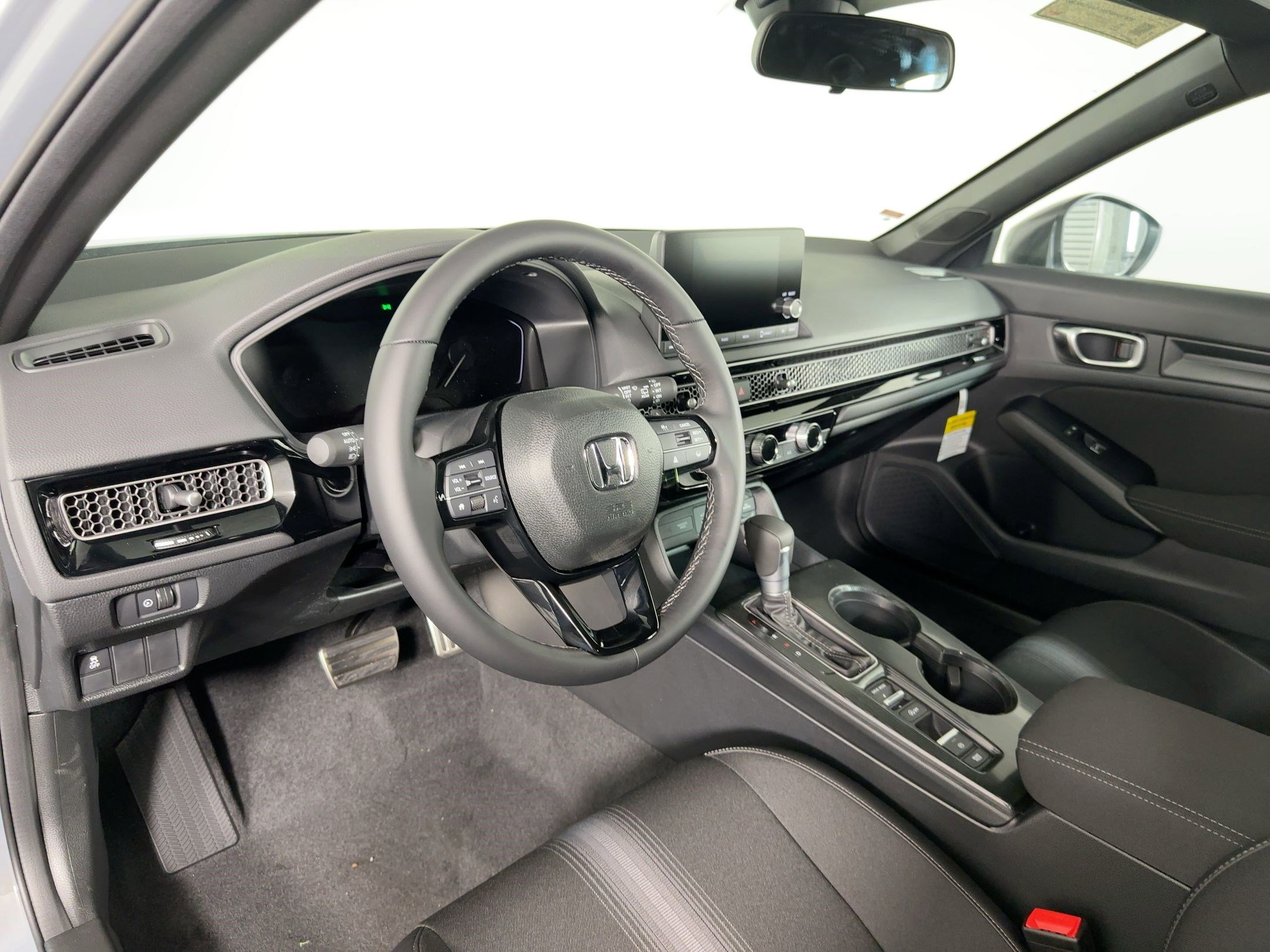 2026 Honda Civic Sport Hatchback photo 3
