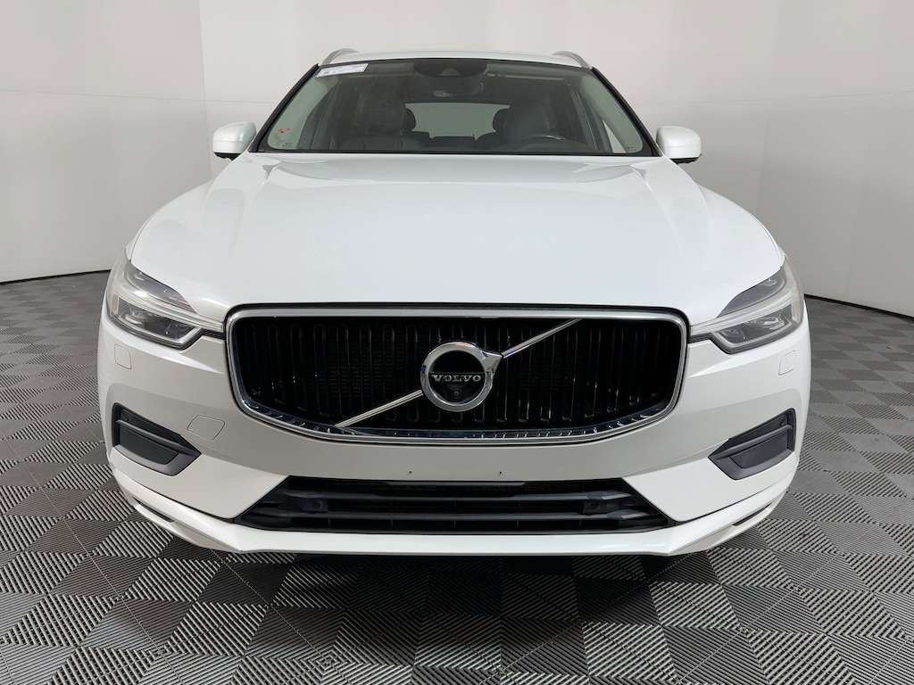 Used 2018 Volvo XC60 Momentum SUV
