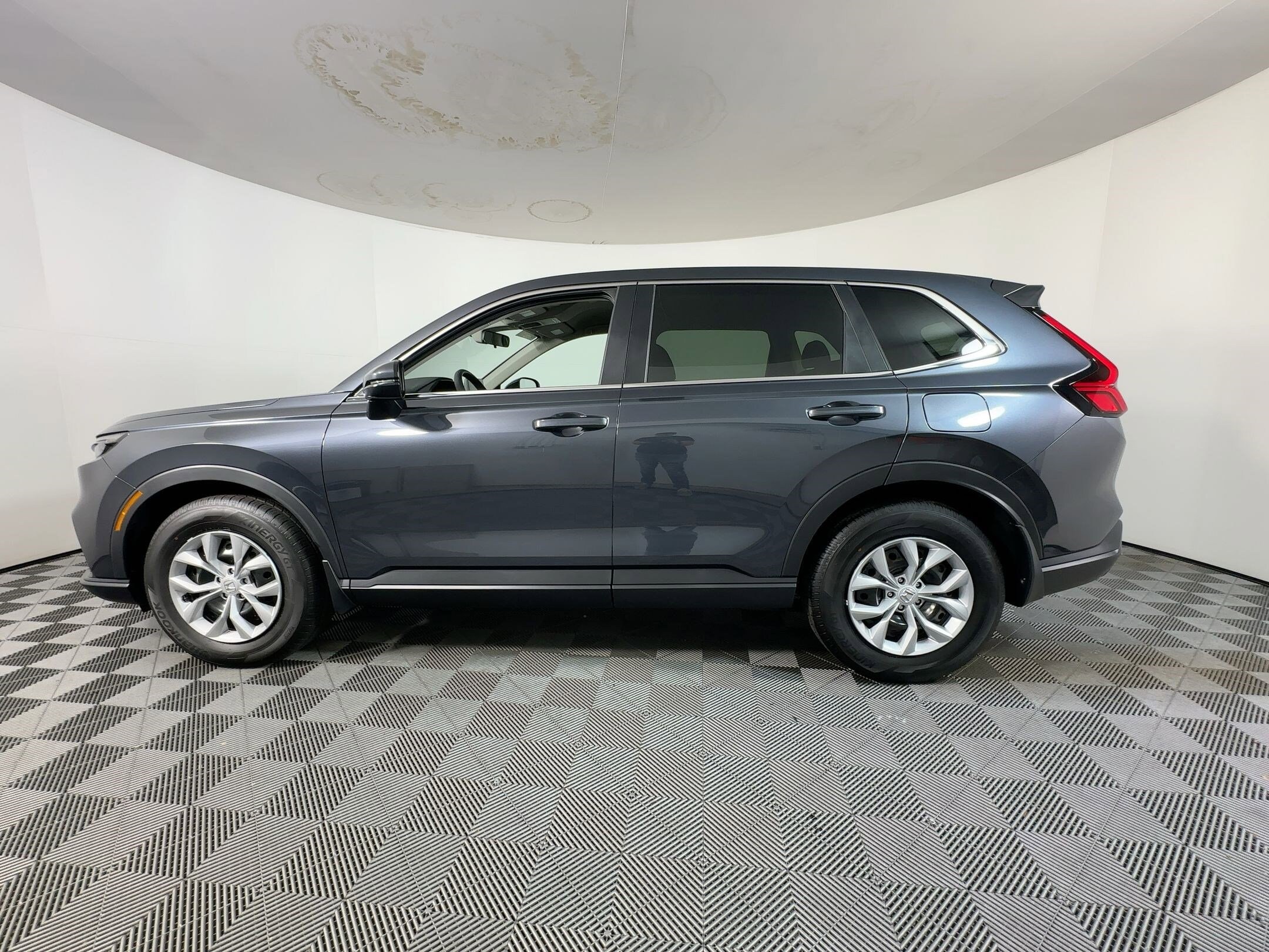 2026 Honda CR-V LX photo 2