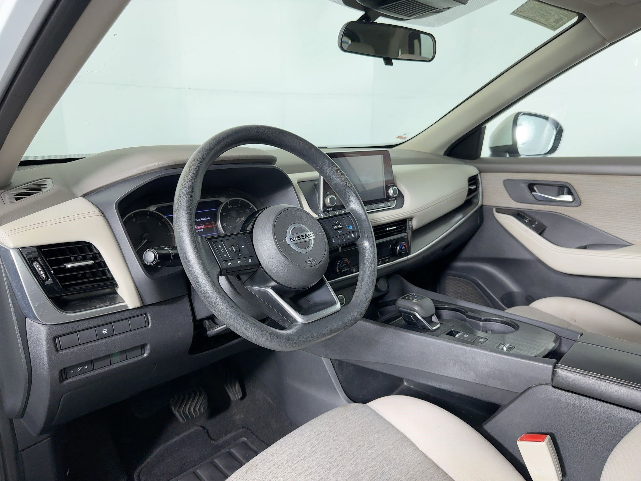 2021 Nissan Rogue SV photo 3