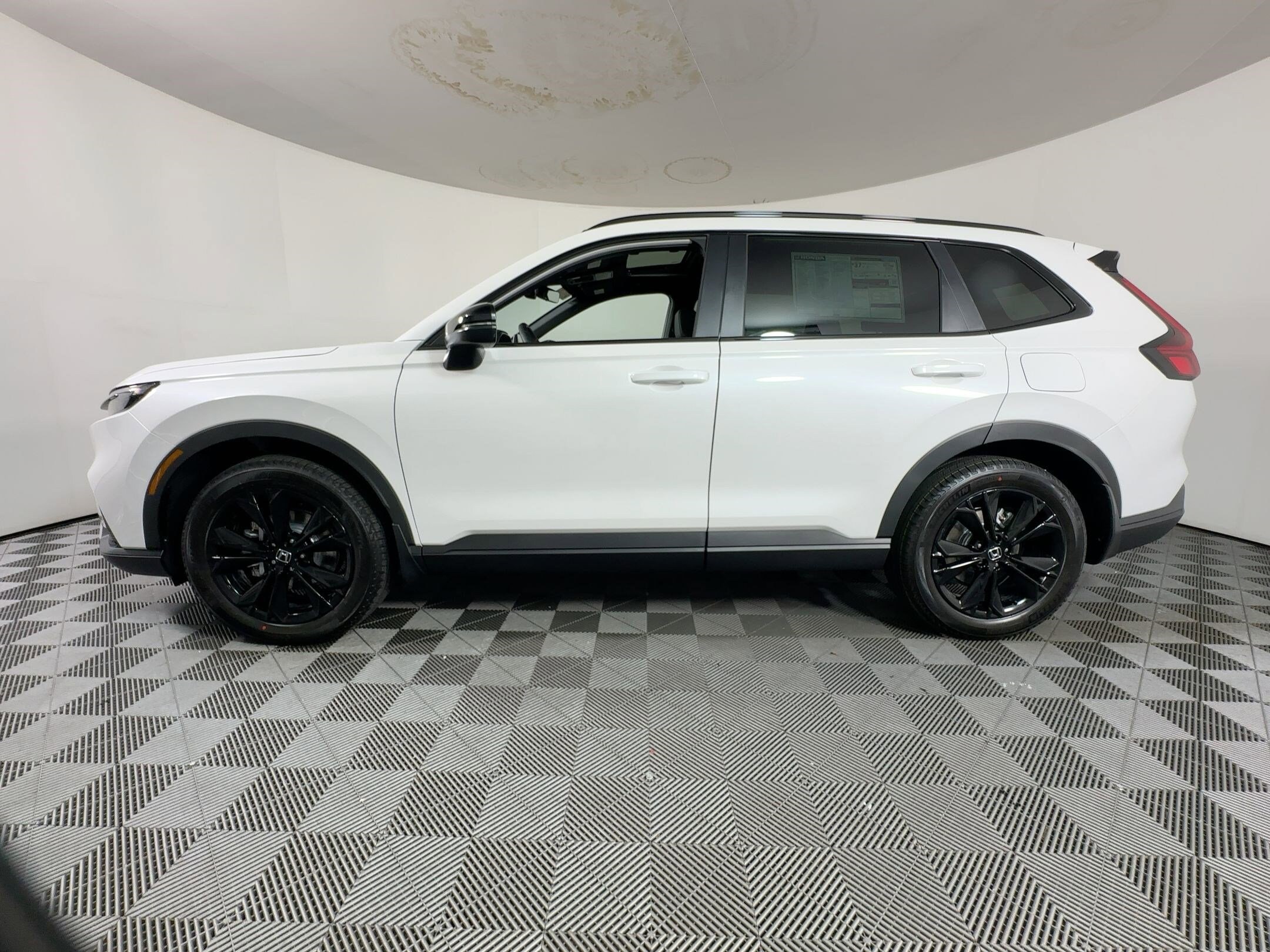 2026 Honda CR-V Hybrid Sport Touring photo 2