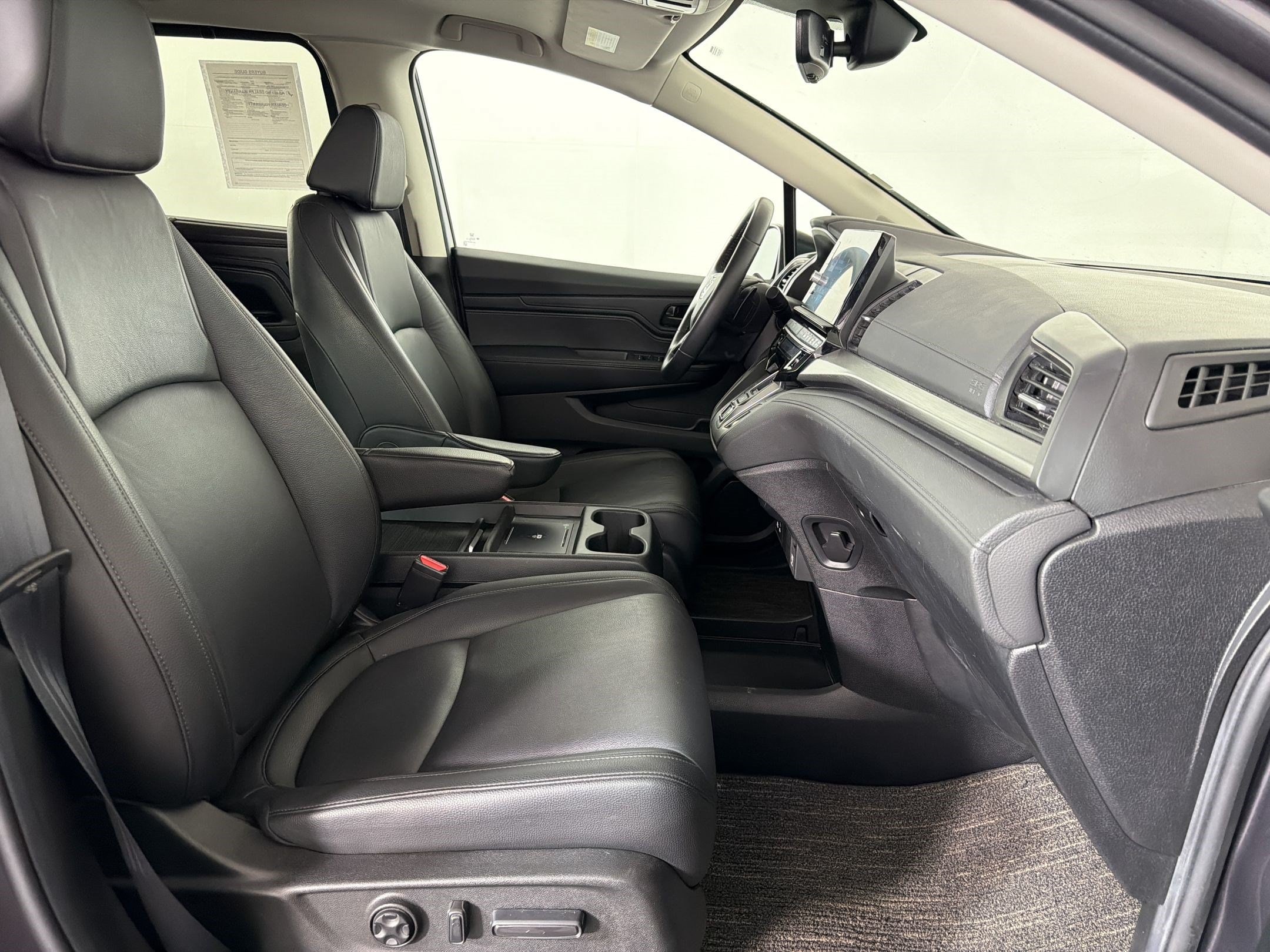 2025 Honda Odyssey EX-L - Photo 22