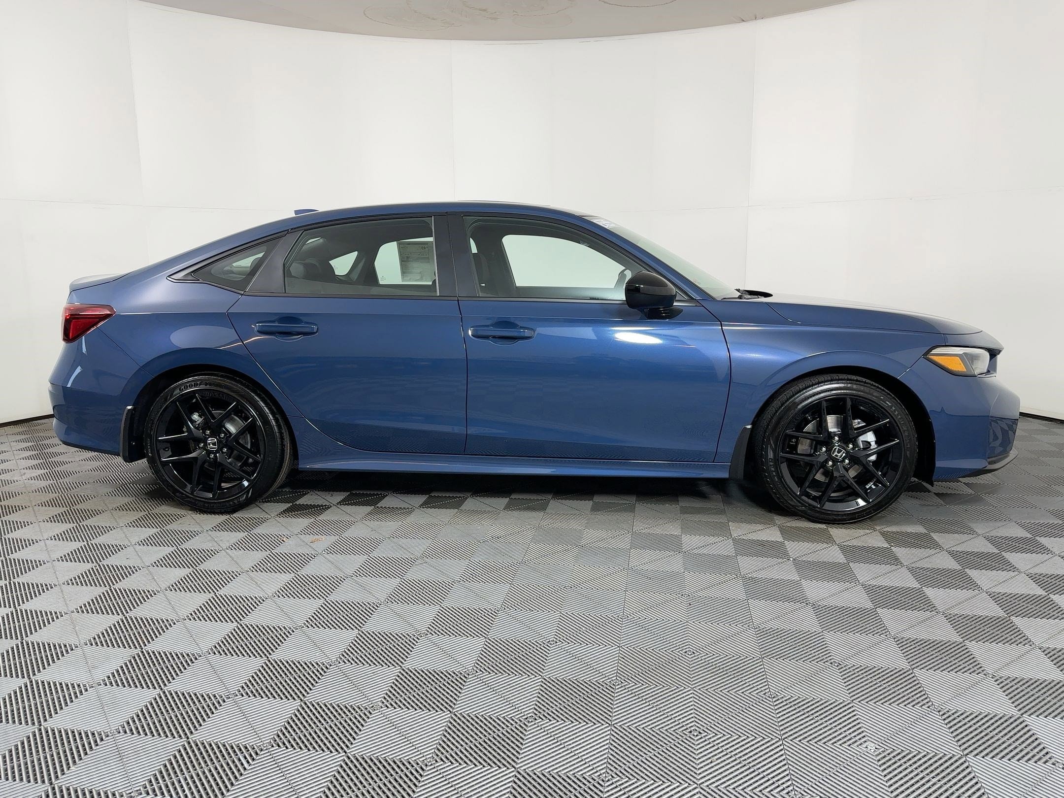 2026 Honda Civic Sport - Photo 8