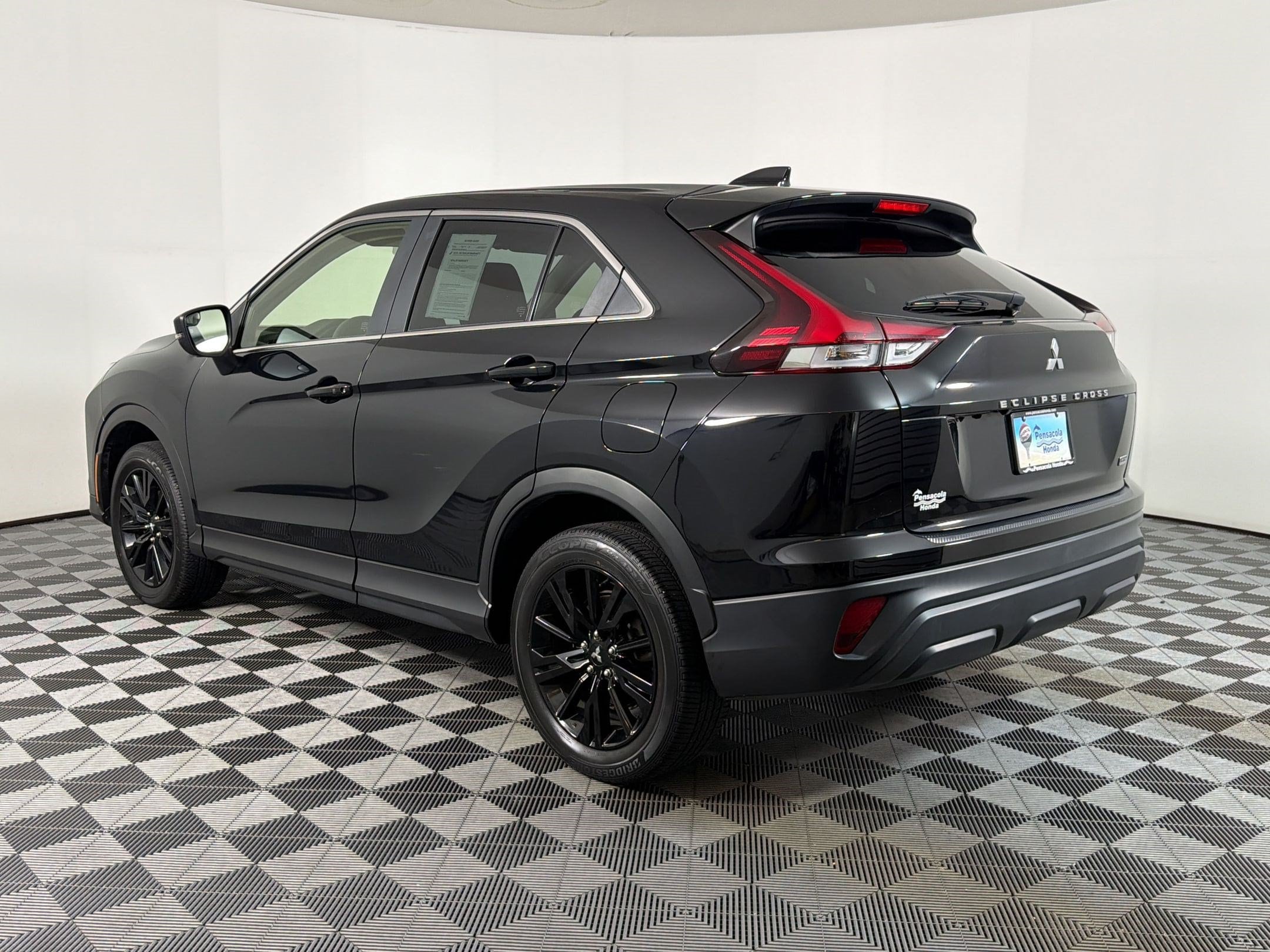Eclipse Cross LE SUV