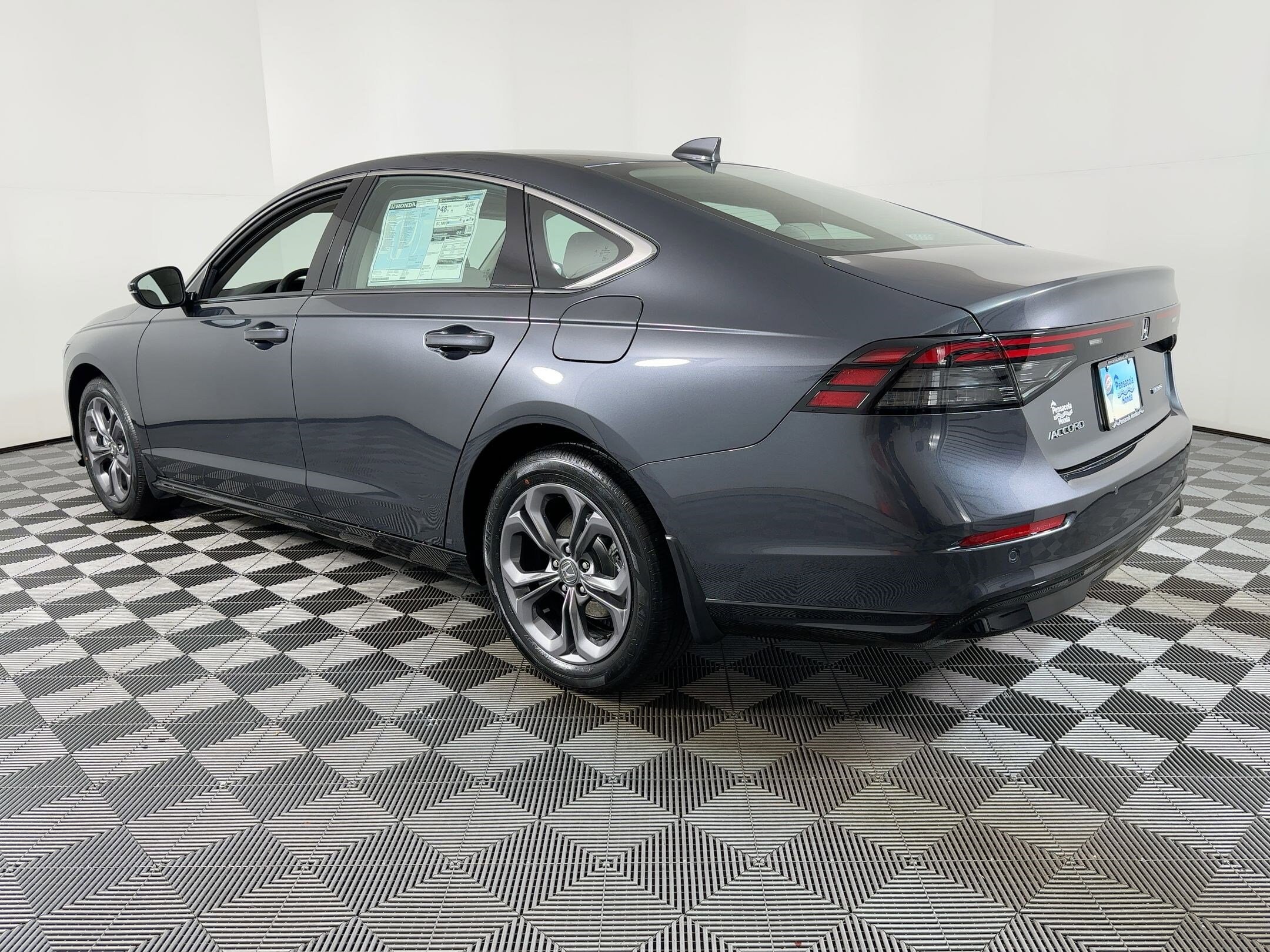 2025 Honda Accord Hybrid EX-L photo 2