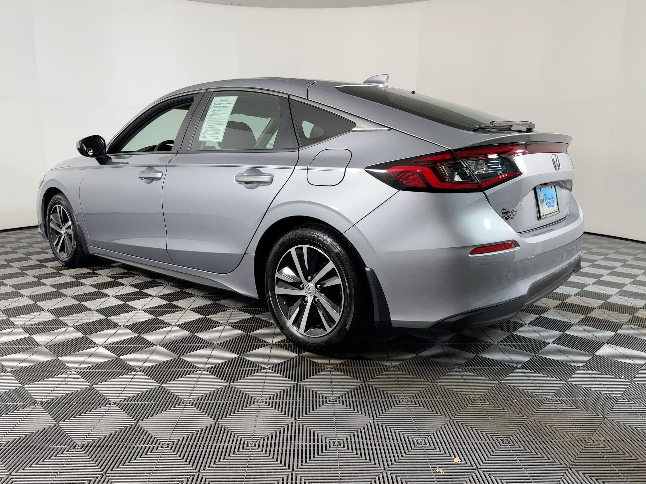 2024 Honda Civic LX Hatchback photo 2