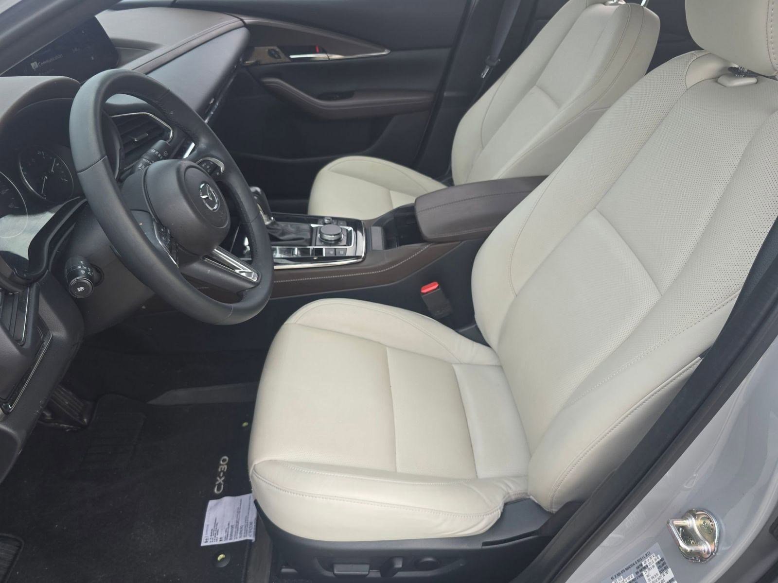 2025 Mazda CX-30 2.5 S Premium photo 4