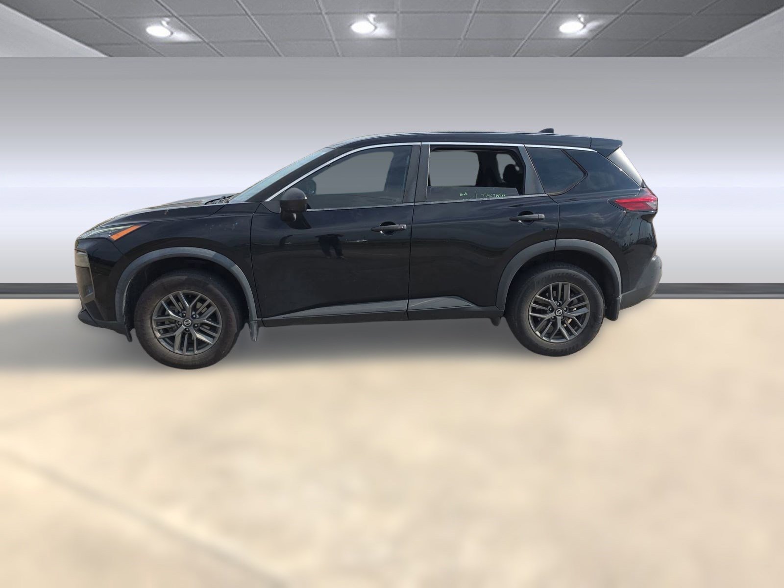 2021 Nissan Rogue S photo 2