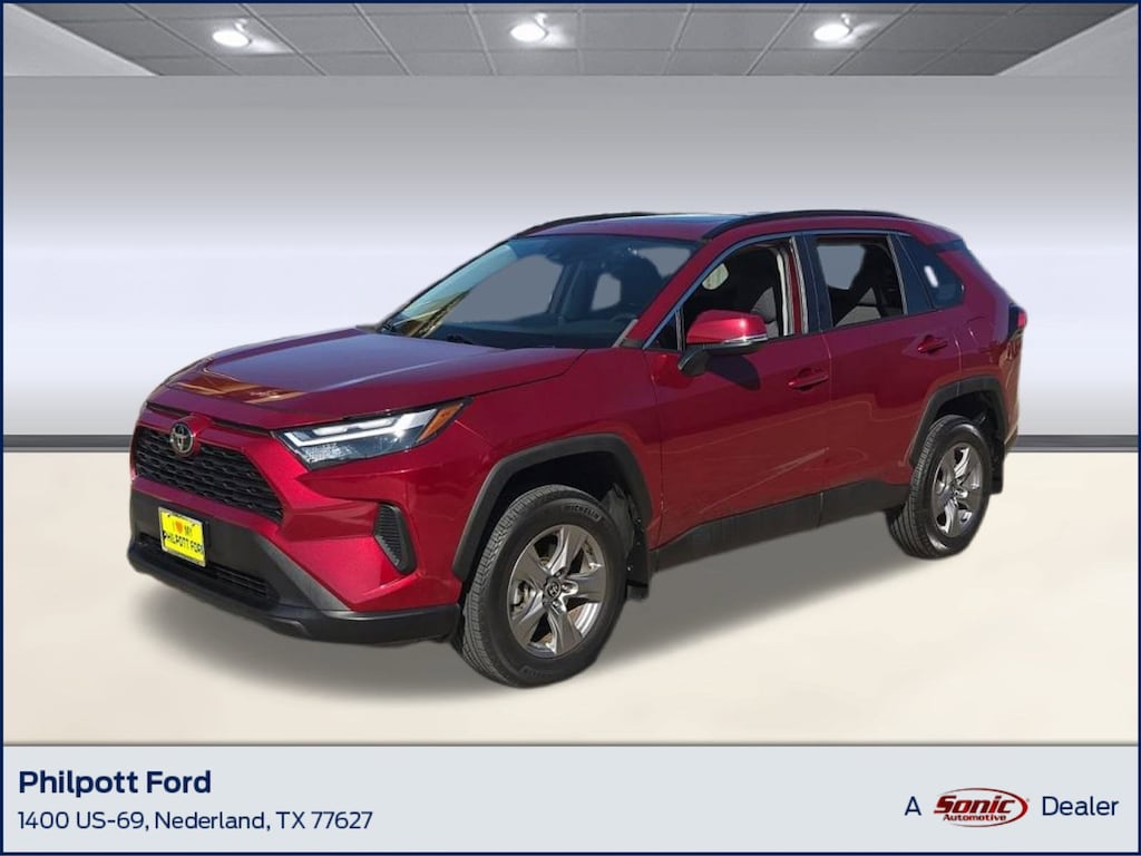 Used 2022 Toyota RAV4 XLE SUV