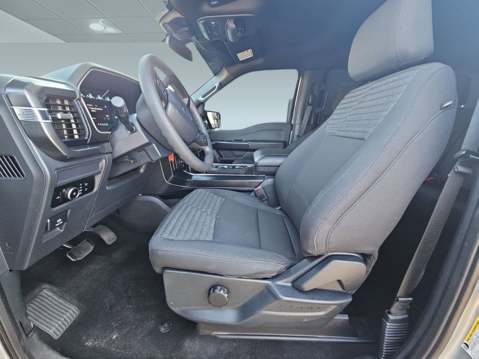 2023 Ford F-150 XL photo 4