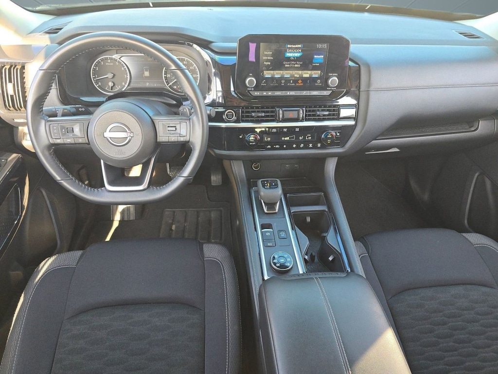 Used 2024 Nissan Pathfinder SV SUV