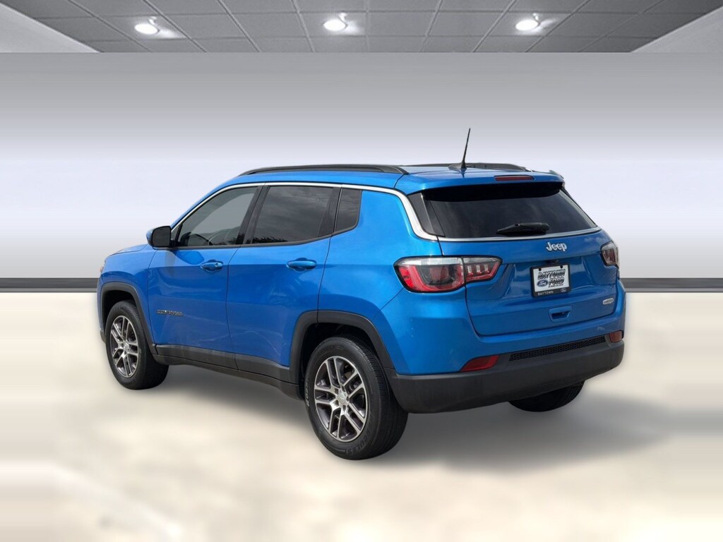 Used 2020 Jeep Compass Latitude w/Sun/Wheel Pkg SUV