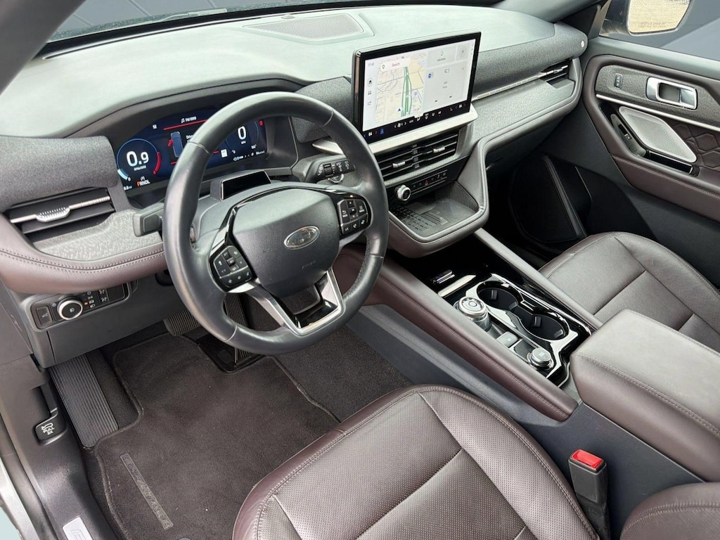 Used 2025 Ford Explorer Platinum SUV