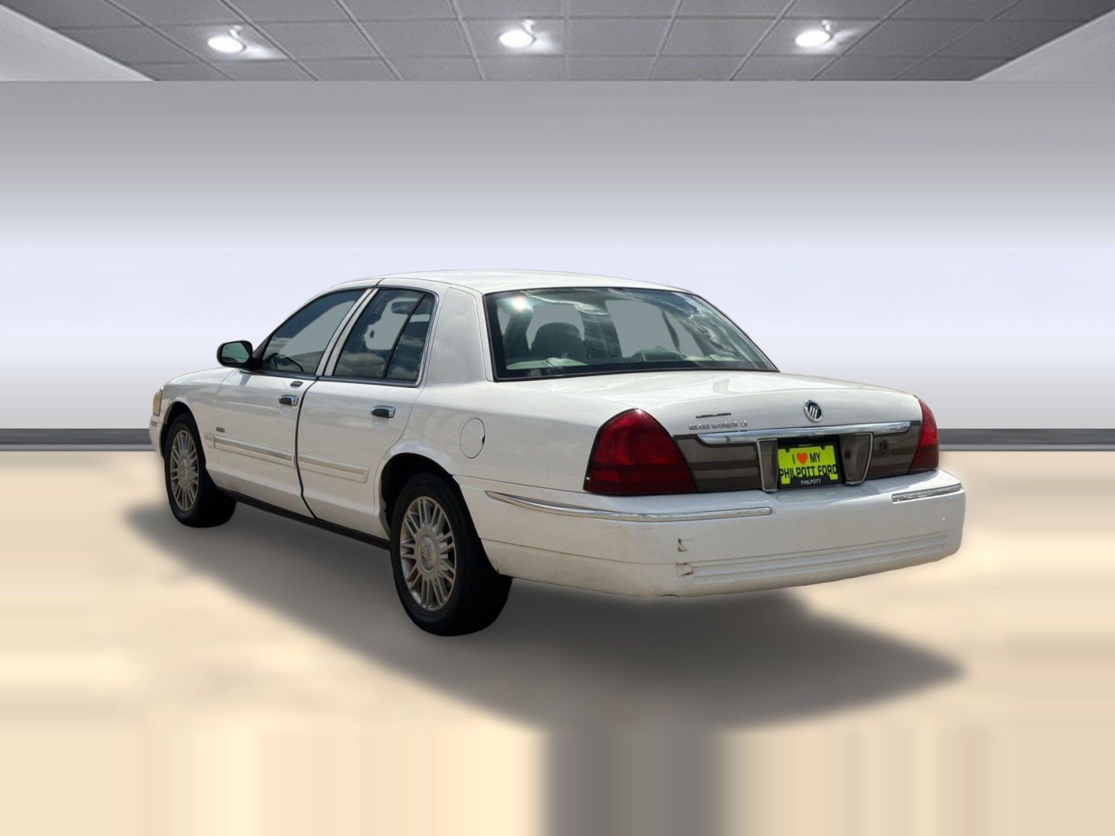 Grand Marquis LS Sedan