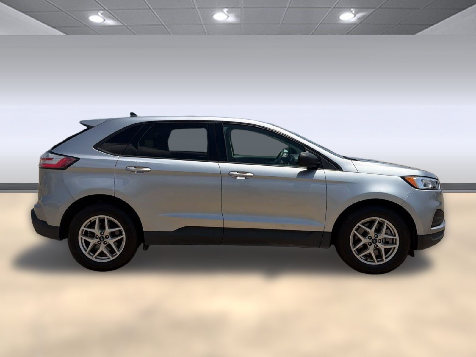 Edge SE SUV