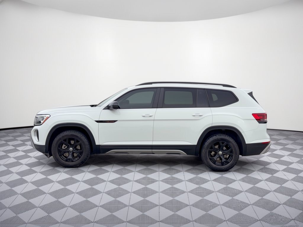 Used 2024 Volkswagen Atlas 2.0T Peak Edition SE w/Technology SUV