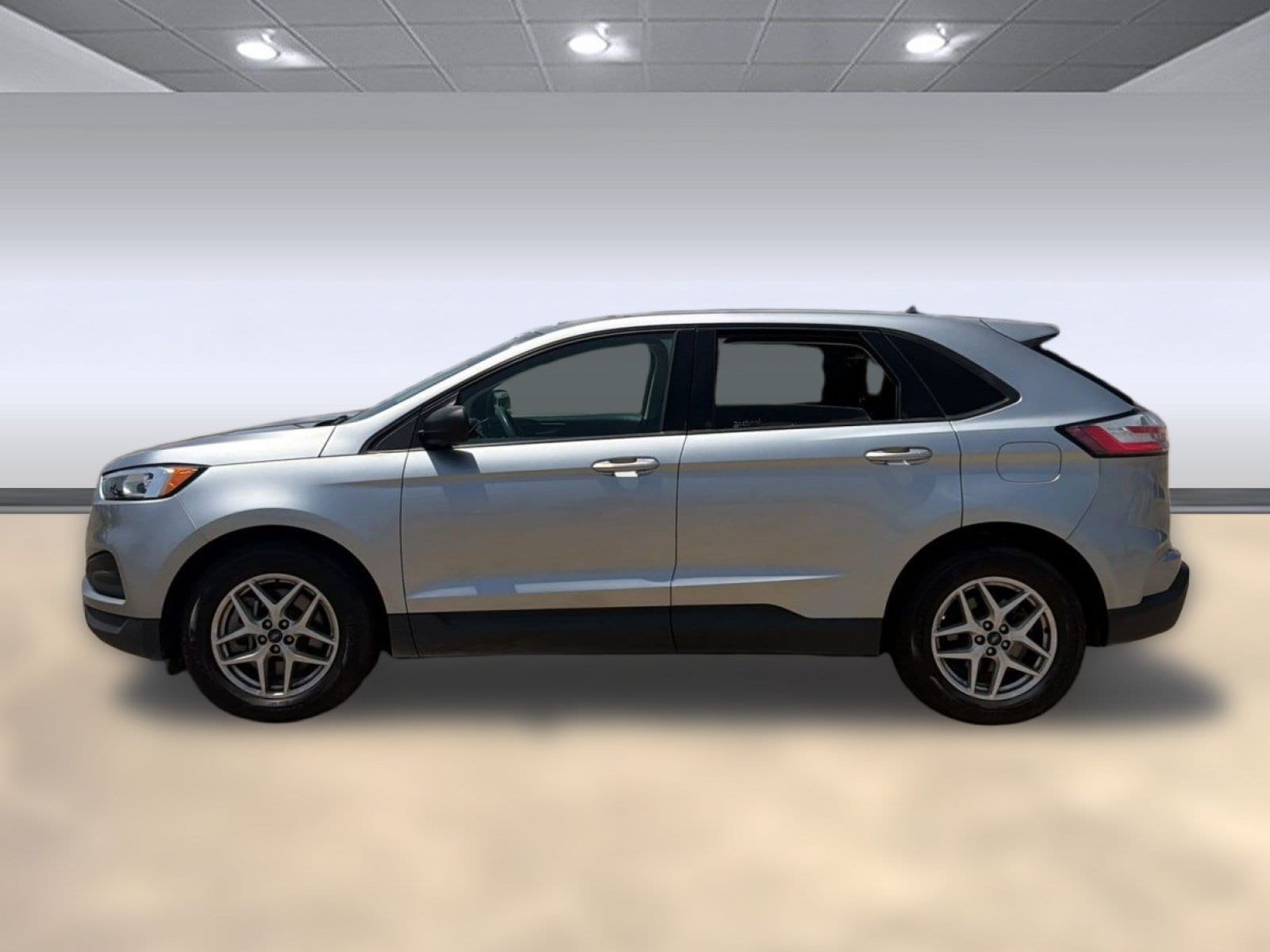 Edge SE SUV