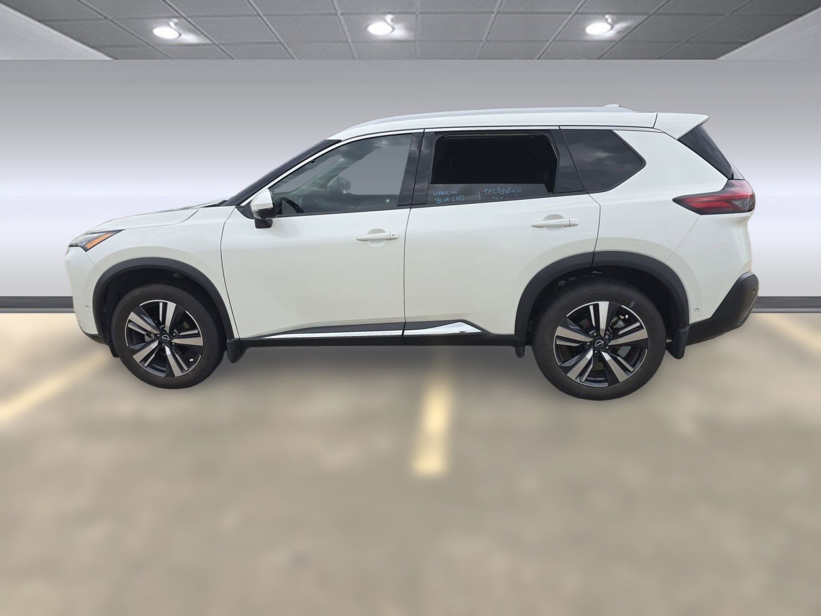 2023 Nissan Rogue SL photo 2