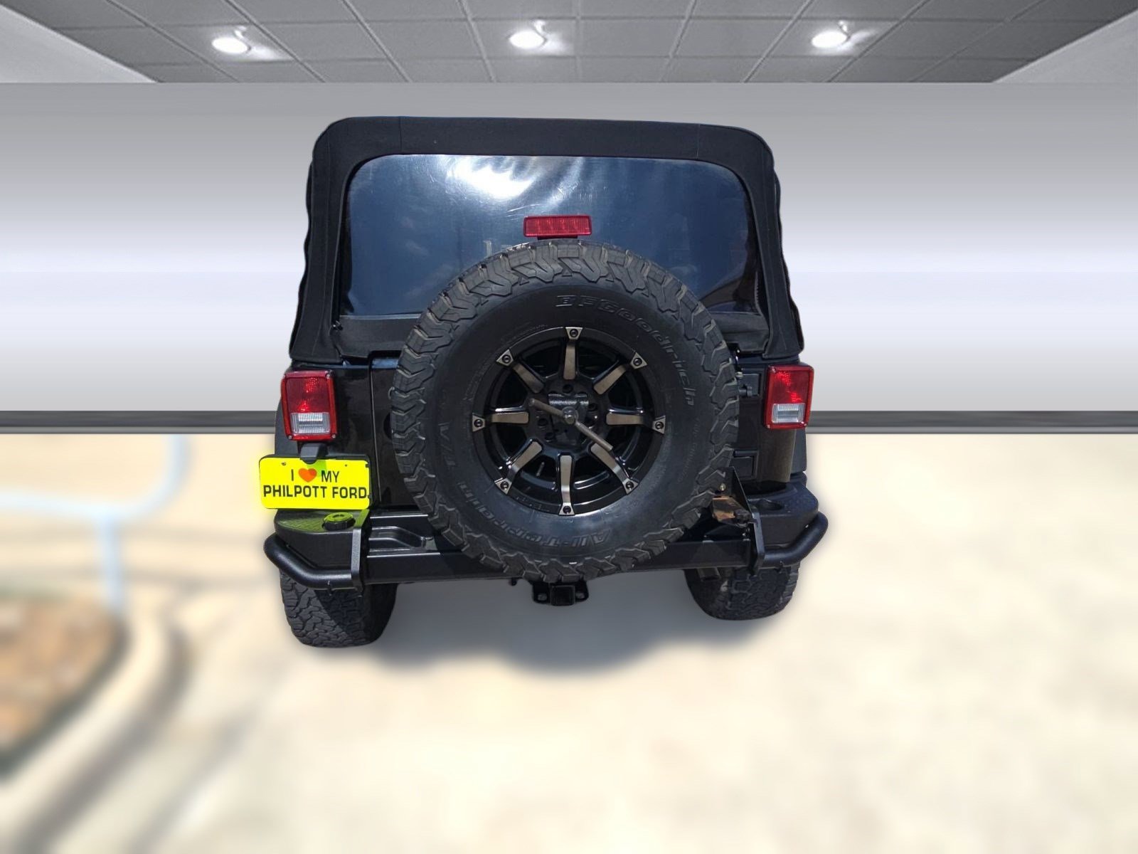 2016 Jeep Wrangler Unlimited Rubicon photo 3