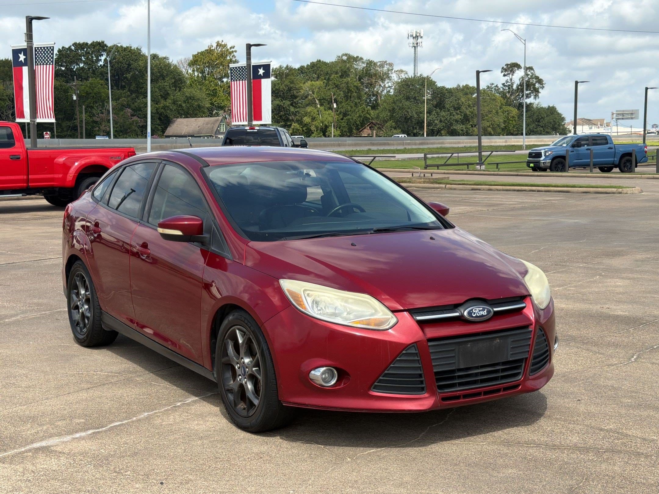 Focus SE Sedan