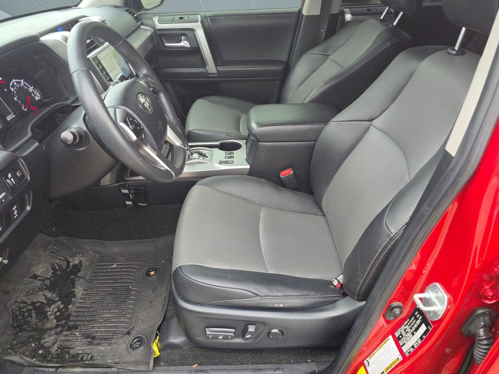 2021 Toyota 4Runner SR5 Premium photo 3