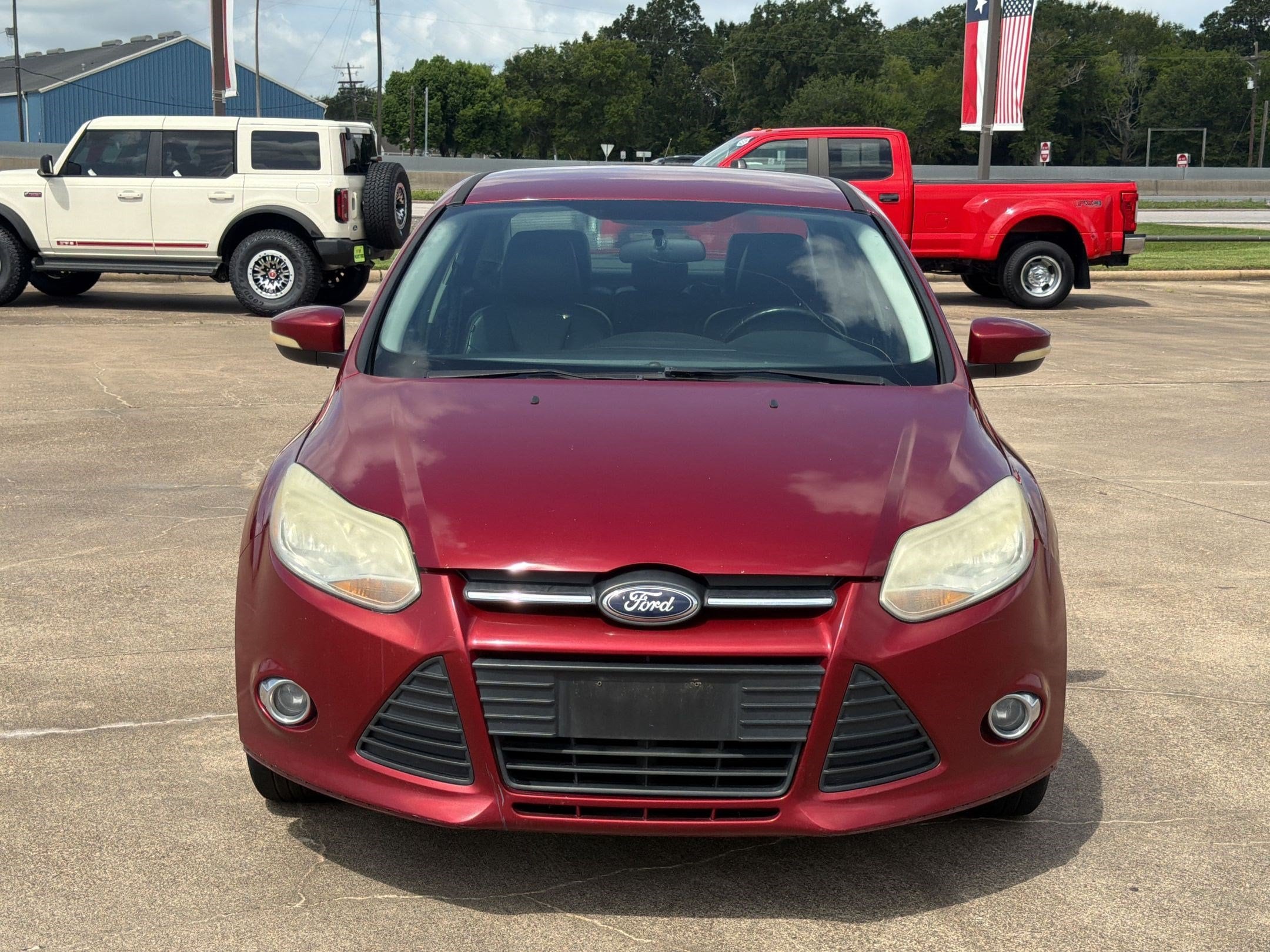 Focus SE Sedan