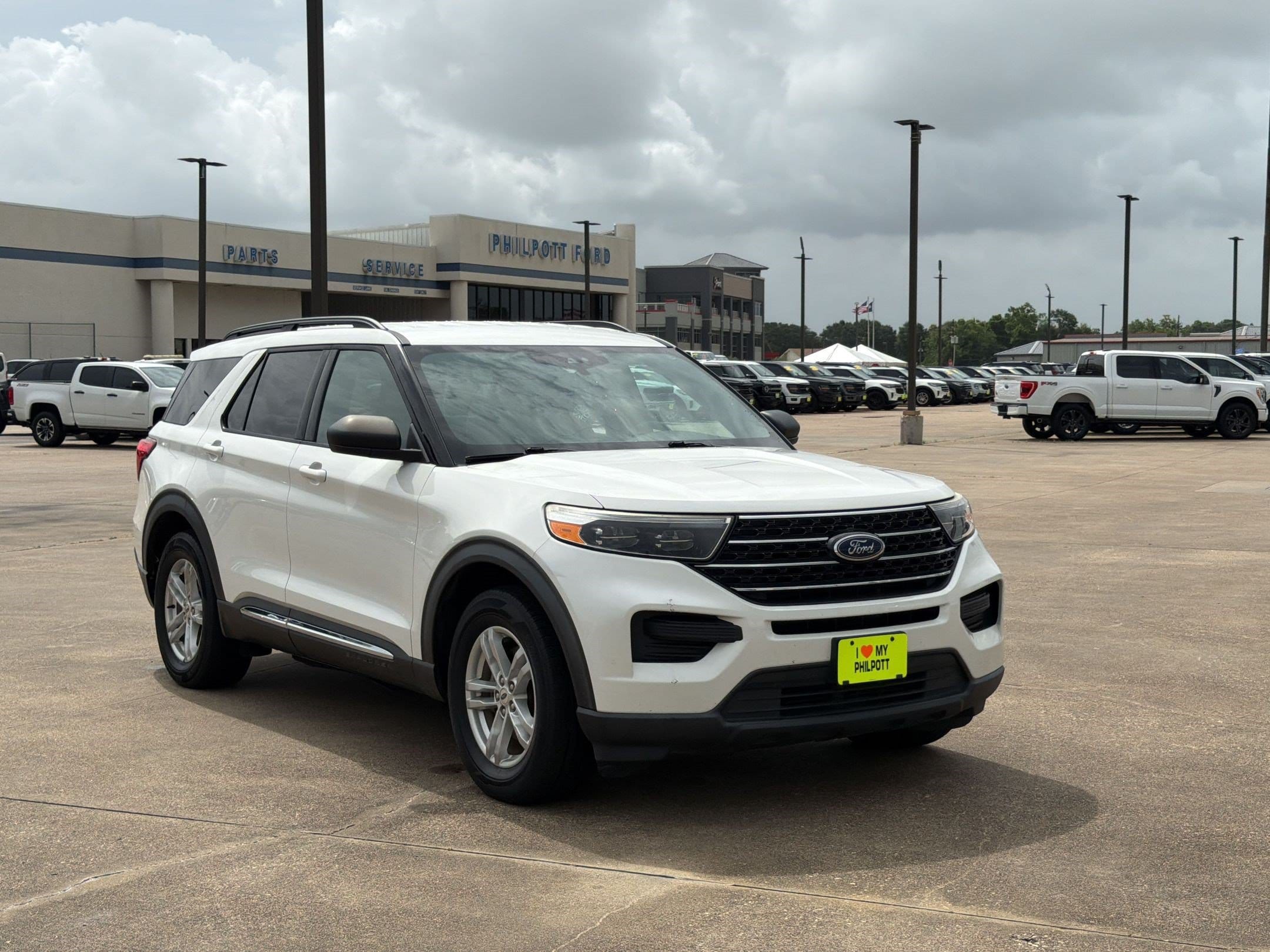 Explorer XLT SUV
