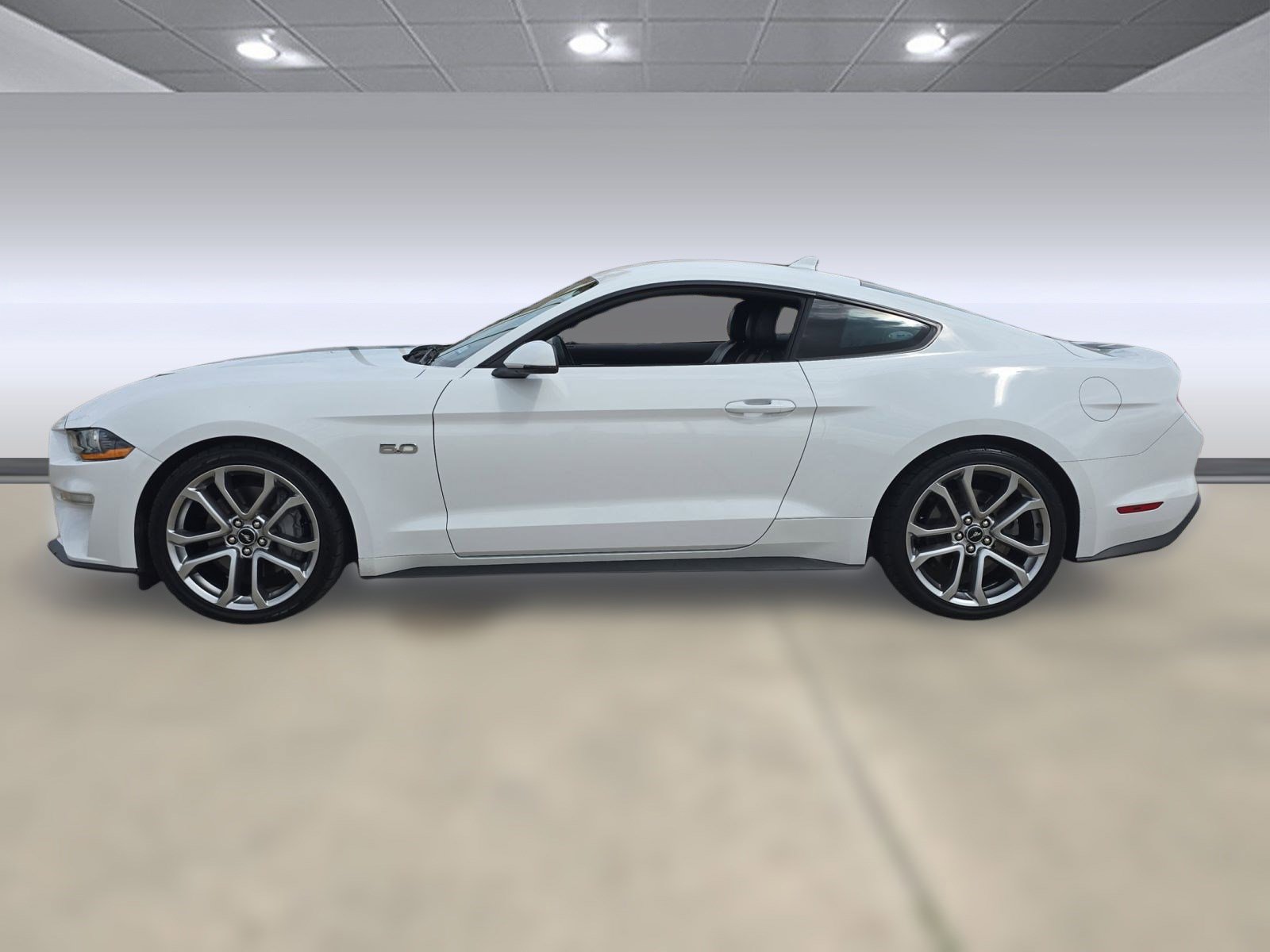 2022 Ford Mustang GT Premium photo 2