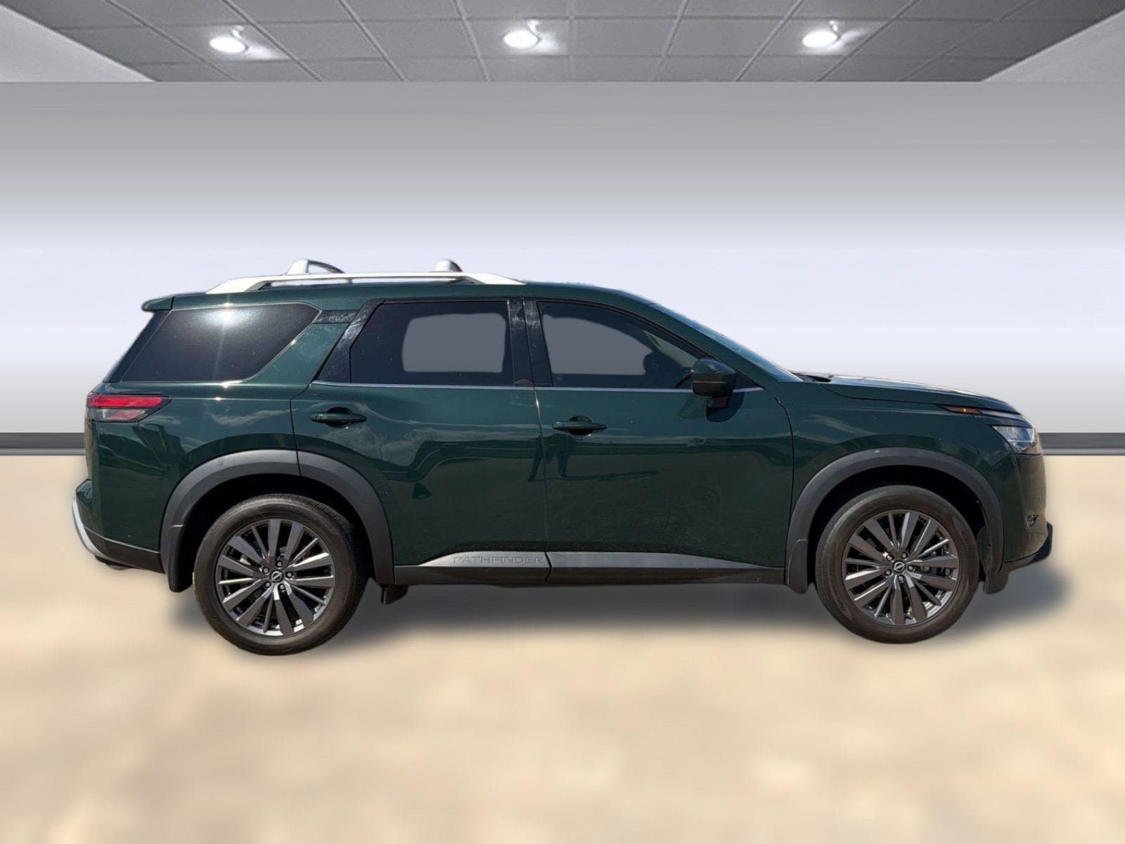 Pathfinder SL SUV
