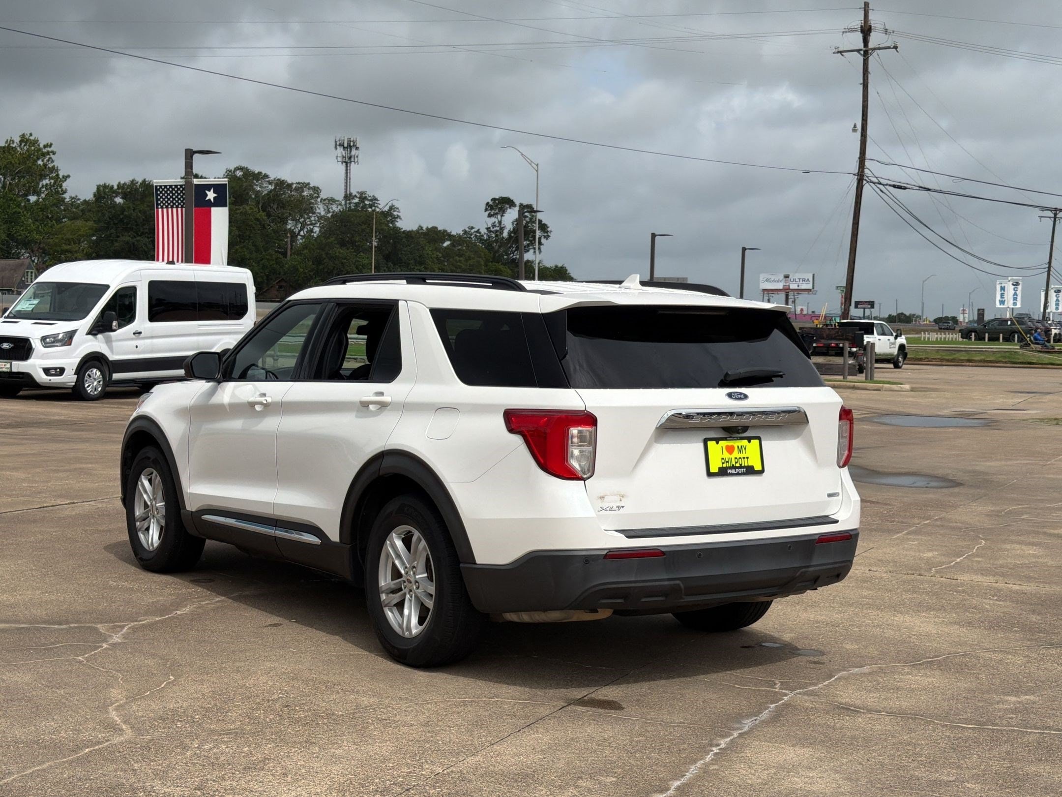 Explorer XLT SUV