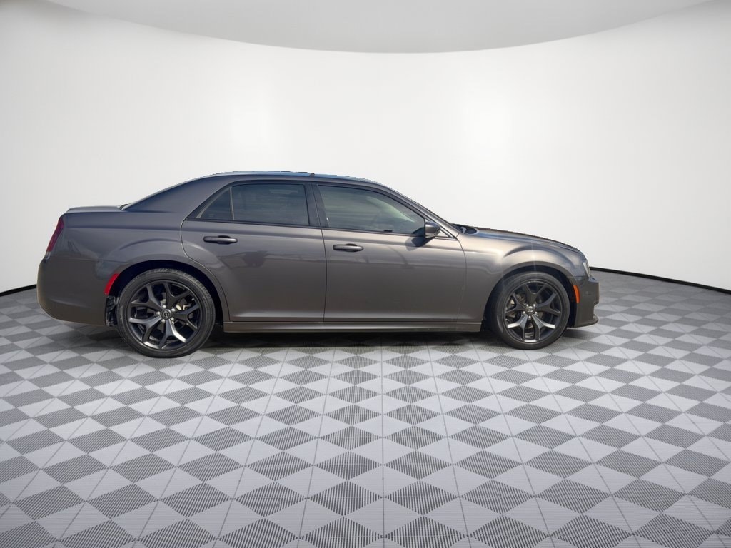 2023 Chrysler 300 Touring L Sedan