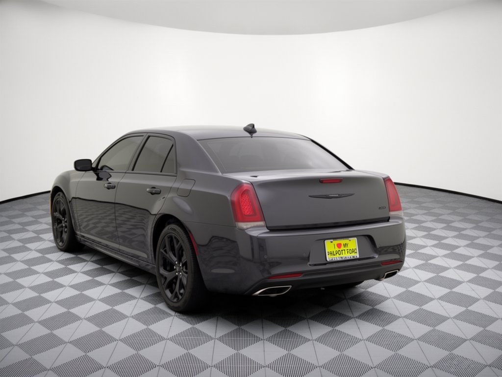 2023 Chrysler 300 Touring L Sedan