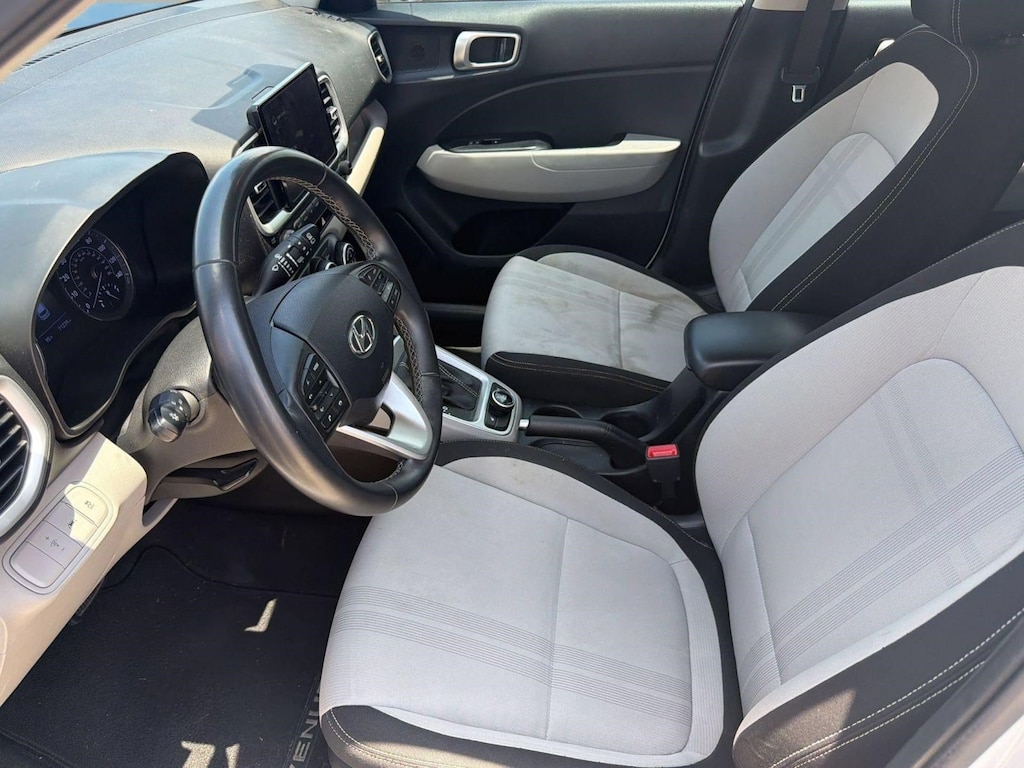 Used 2021 Hyundai Venue SEL w/ Premium Package SUV