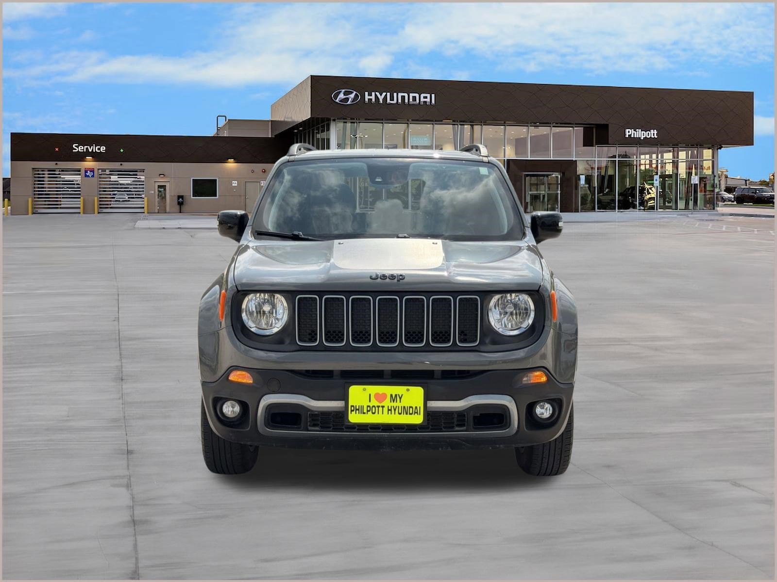 Renegade Latitude SUV