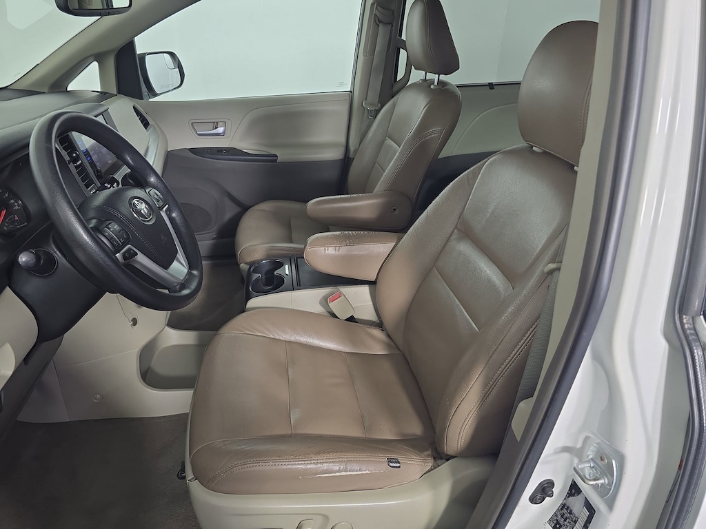 Used 2016 Toyota Sienna LE 7 Passenger Auto Access Seat Van