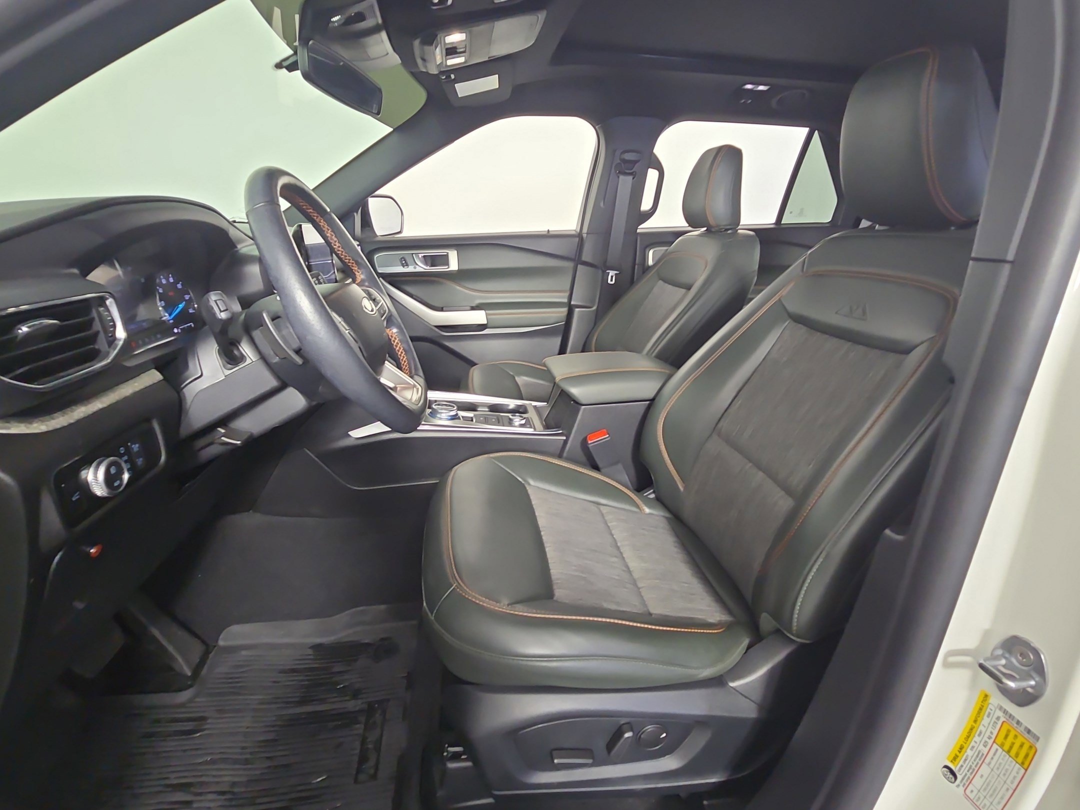 2022 Ford Explorer Timberline photo 3