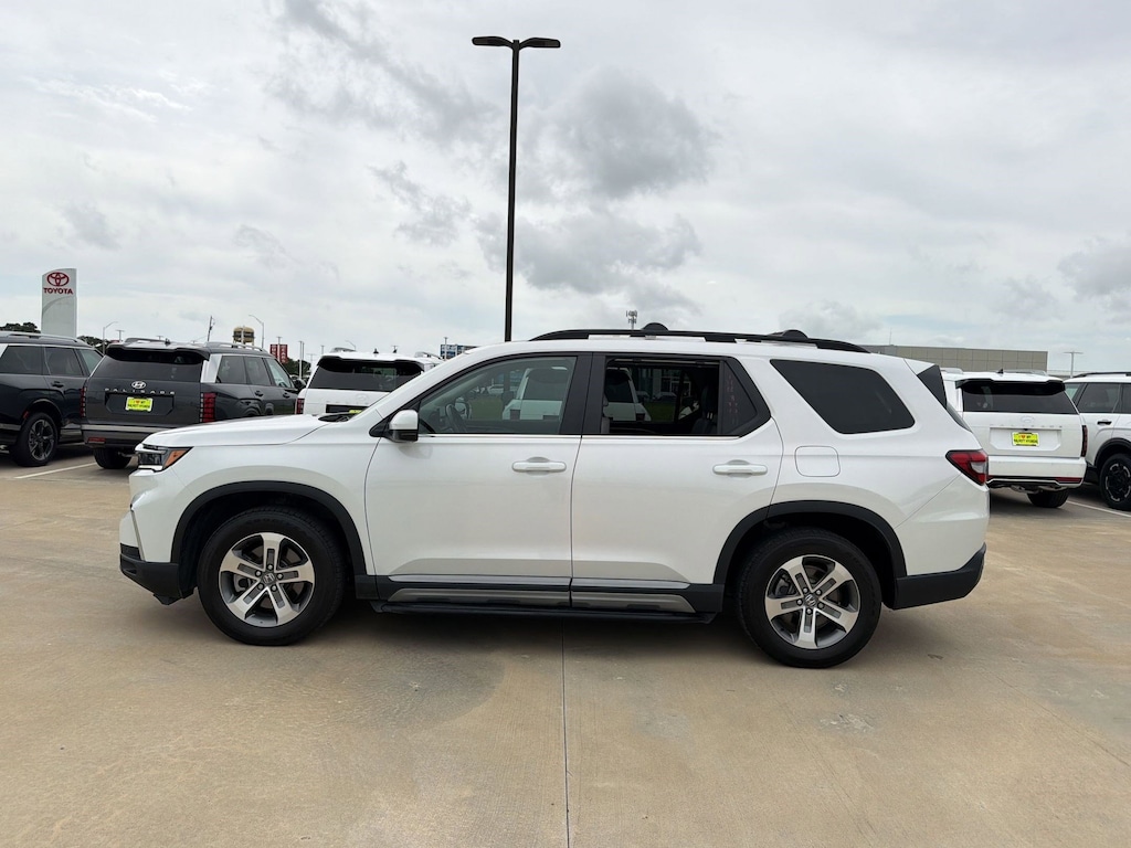 Used 2024 Honda Pilot EX-L SUV