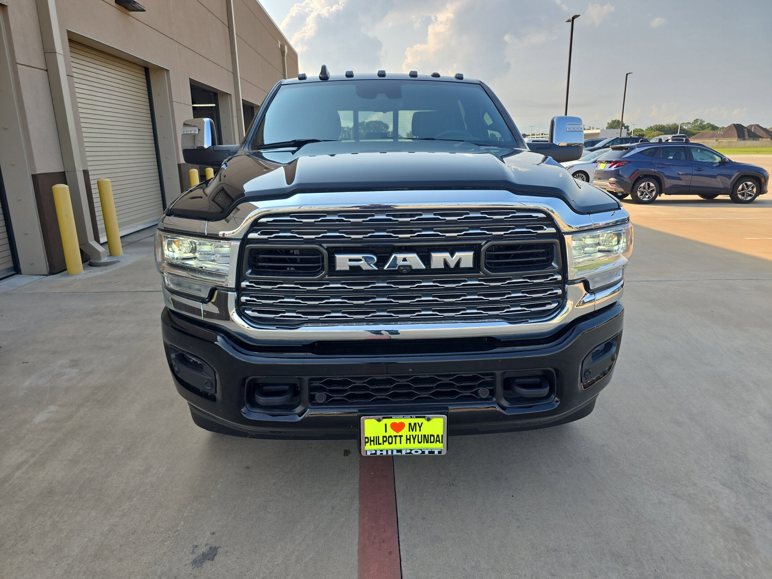 2024 Ram 2500 Limited photo 2