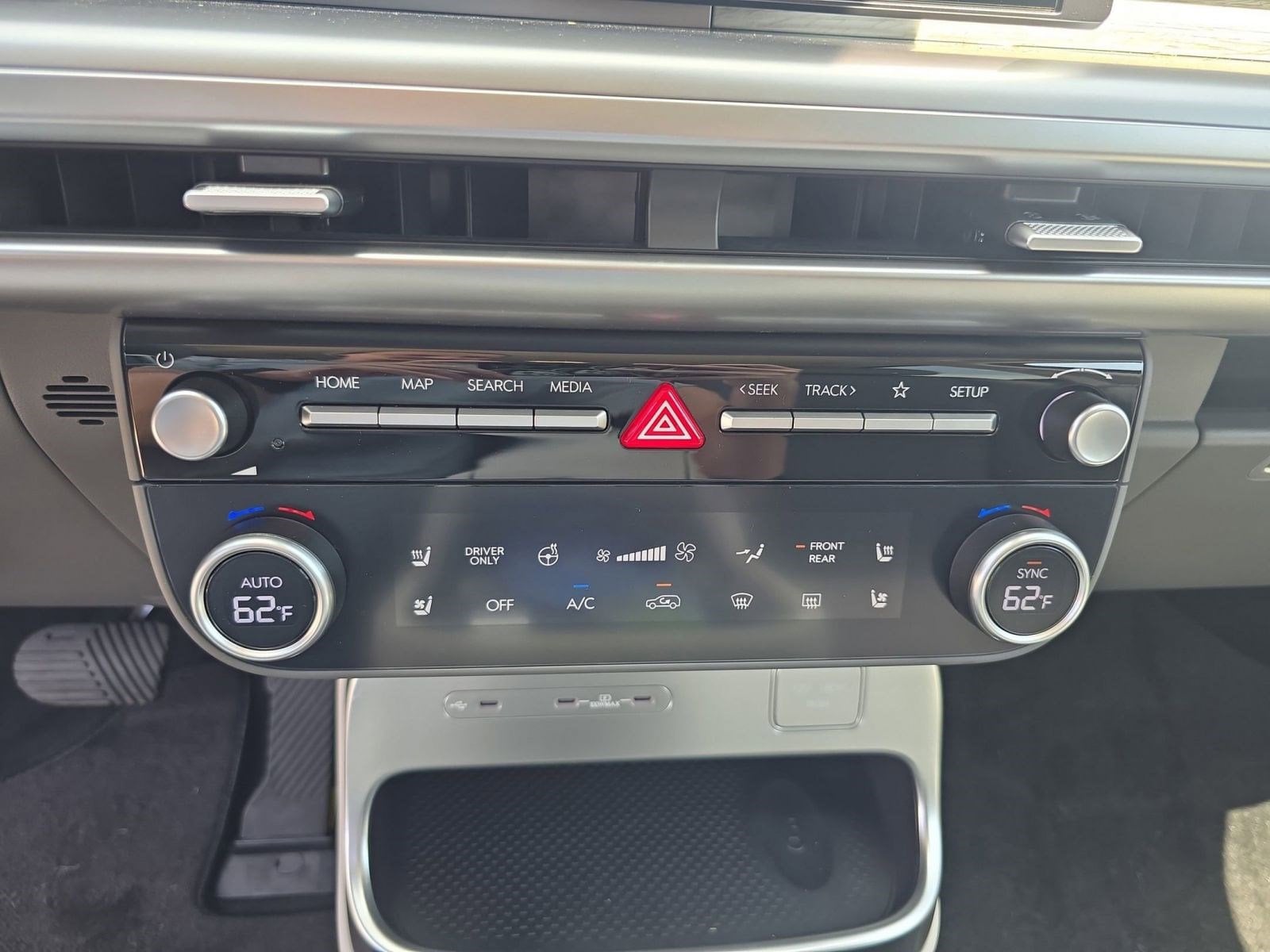 2026 Hyundai IONIQ 9 SEL - Photo 15