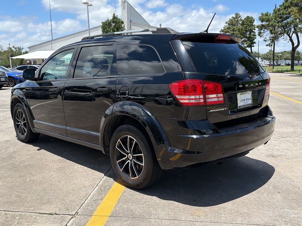 Used 2018 Dodge Journey SE SUV