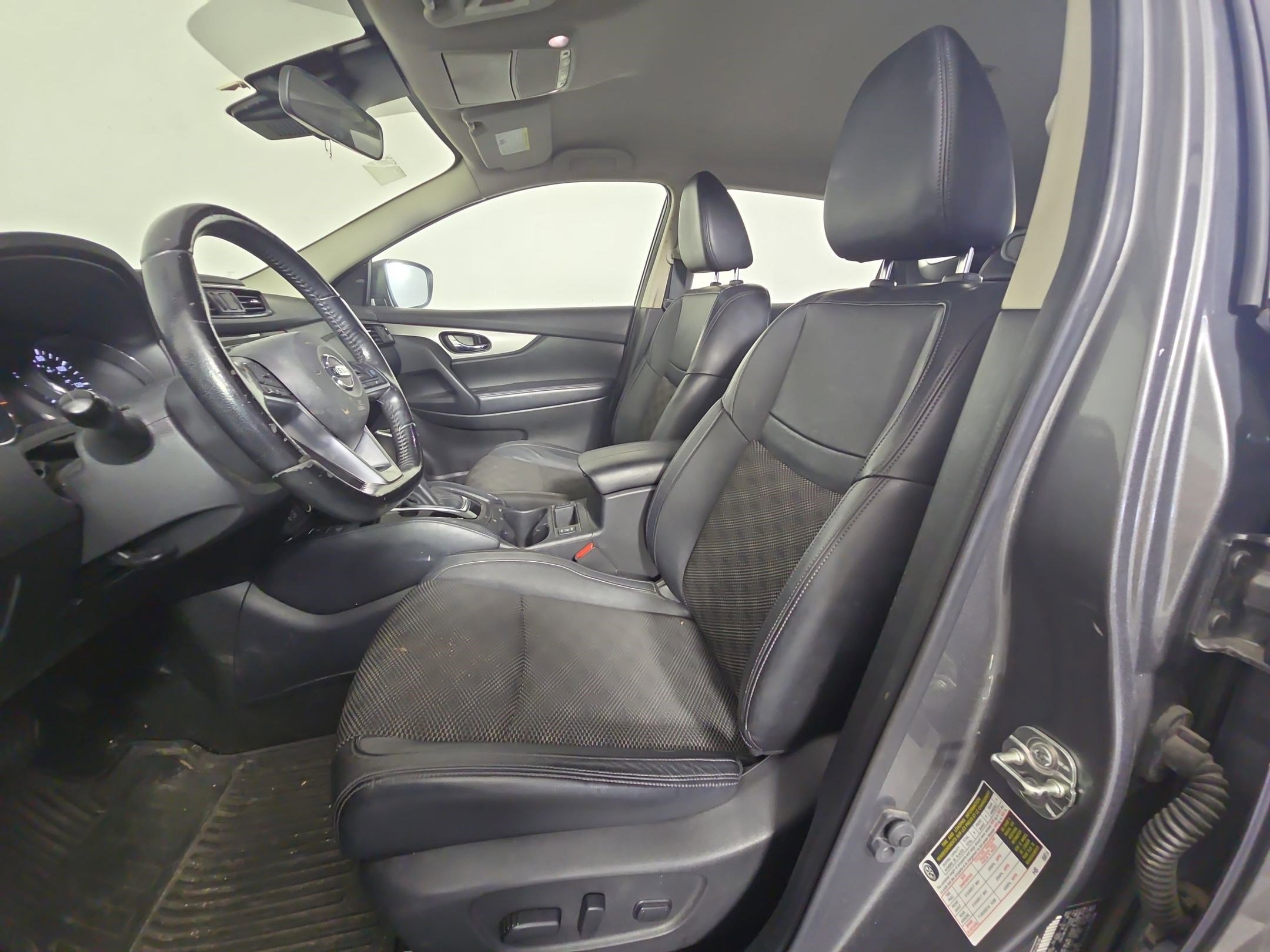 2020 Nissan Rogue Sport SV photo 4
