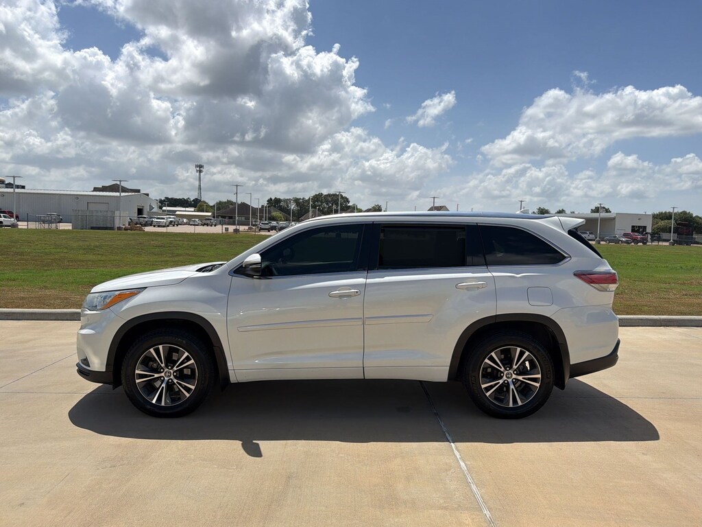 Used 2016 Toyota Highlander XLE V6 SUV