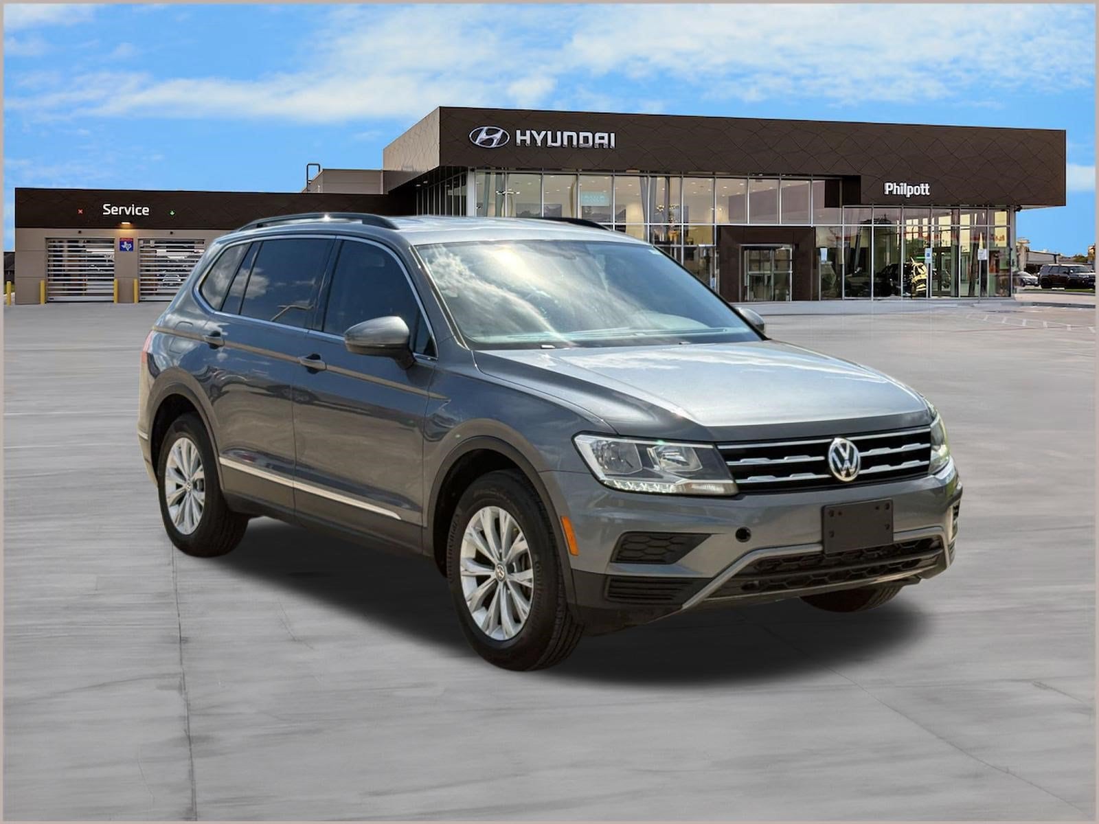 Tiguan 2.0T SE SUV