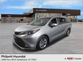 Used Used 2024 Toyota Sienna Platinum 7 Passenger Van Passenger Van for sale in Nederland TX